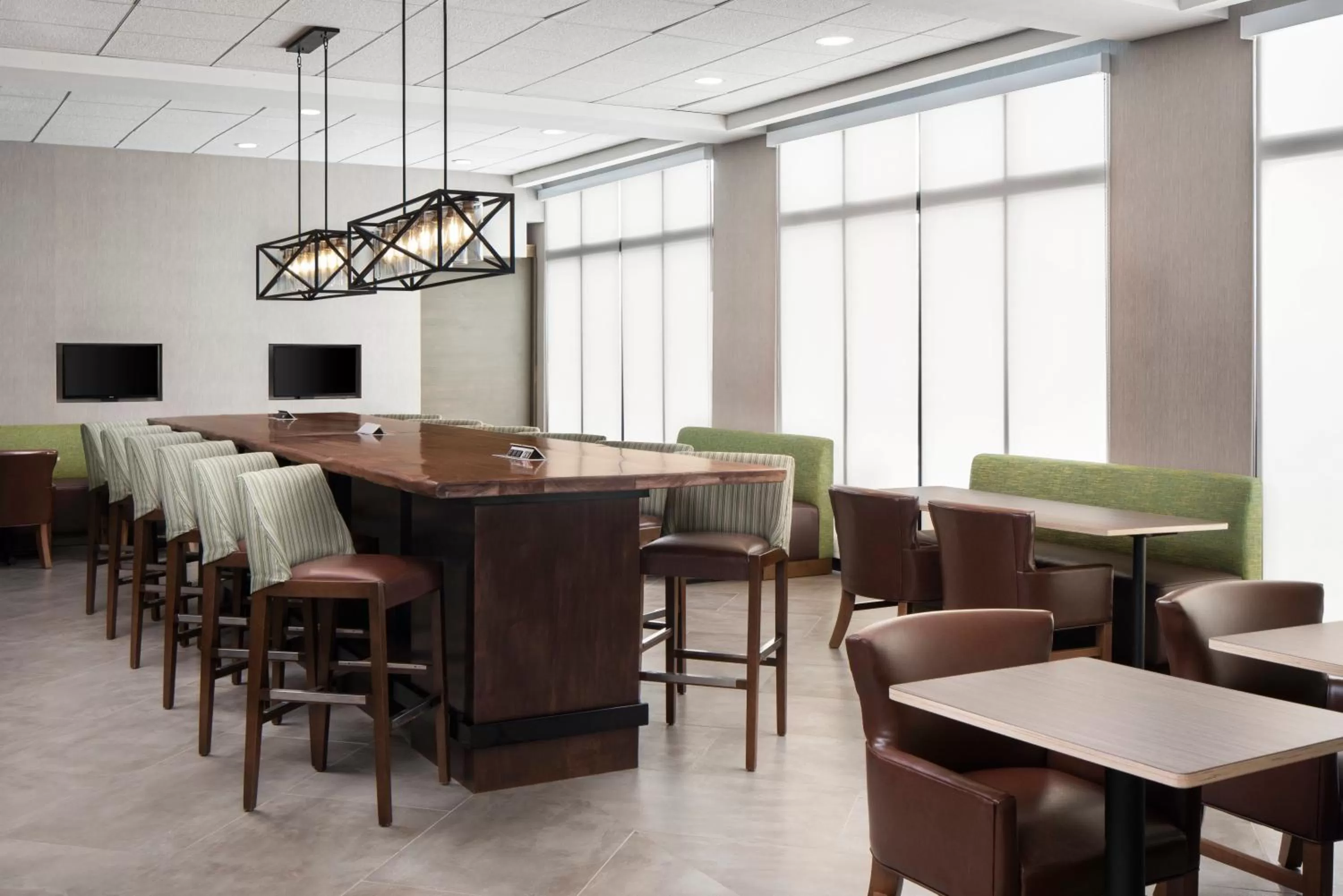 Restaurant/places to eat in Holiday Inn Odessa by IHG