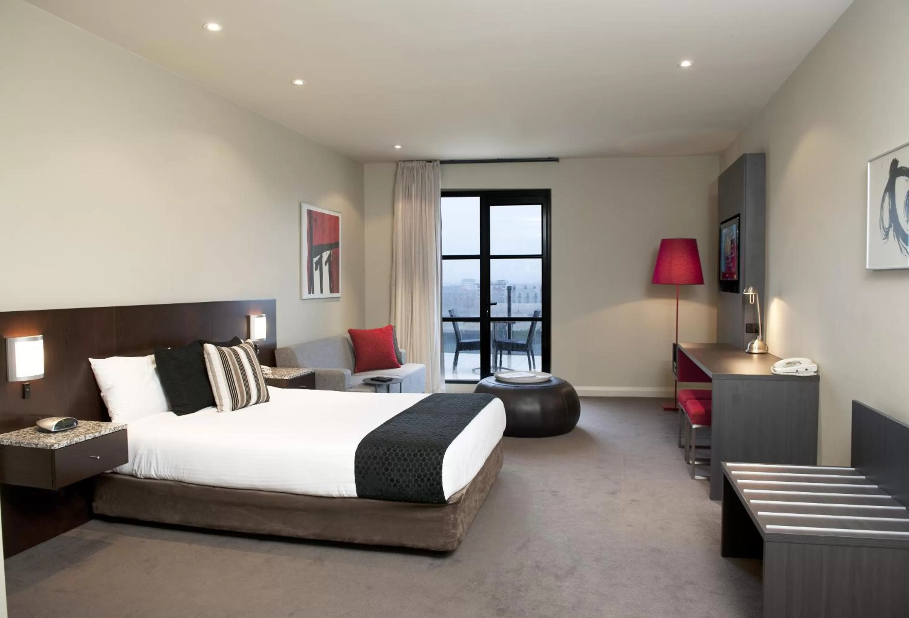 Bedroom, Bed in Mantra Hindmarsh Square