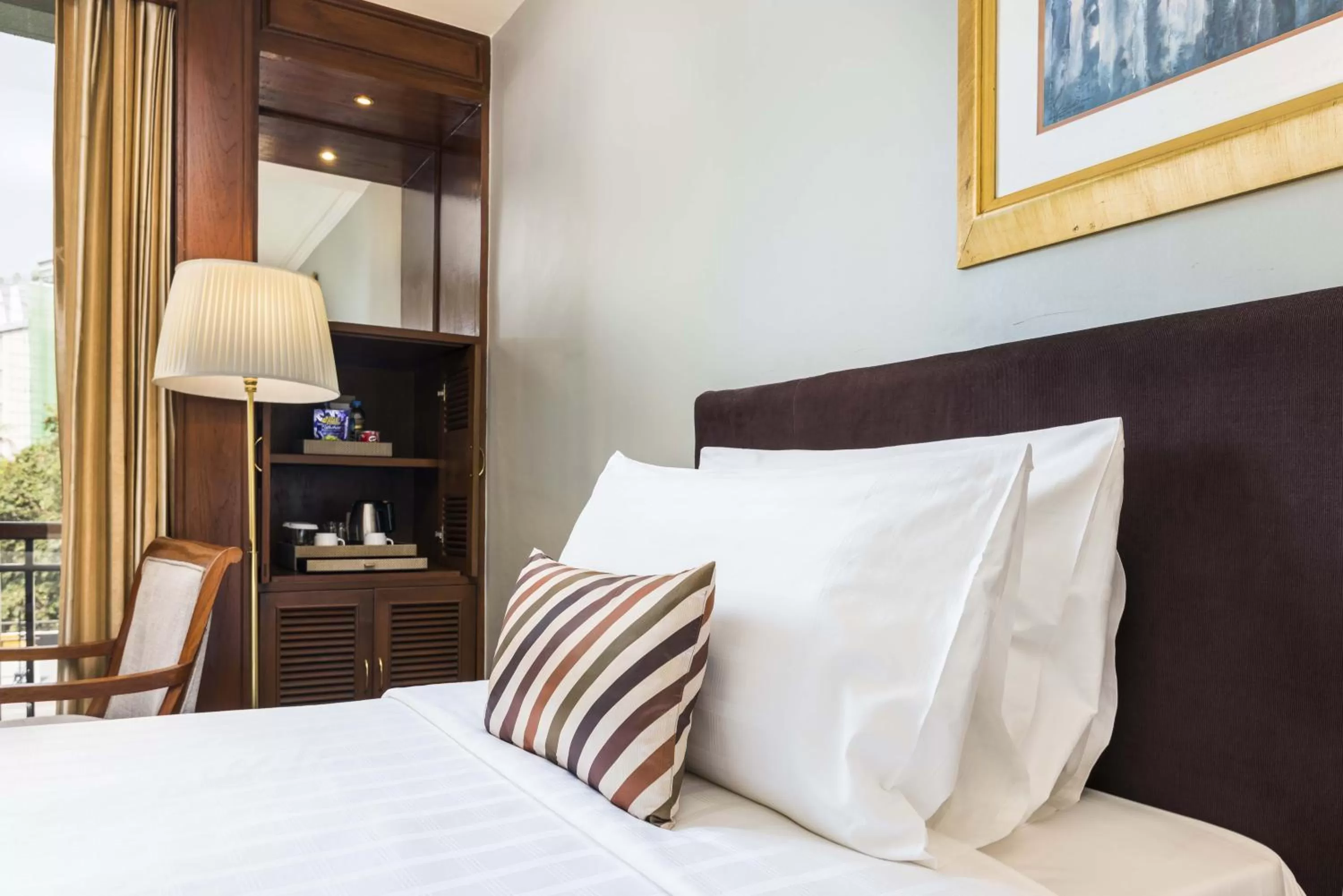 Bedroom, Bed in Chatrium Hotel Royal Lake Yangon