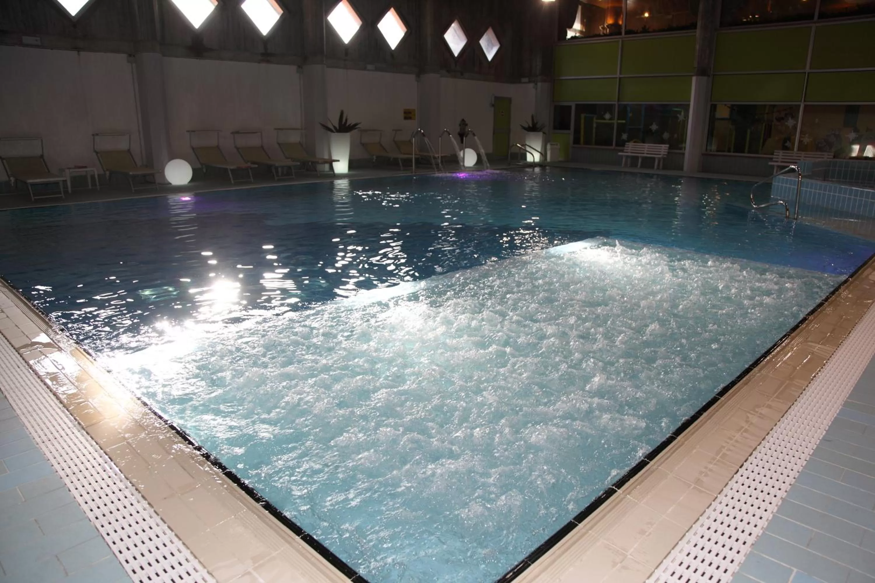 Swimming pool in Hotel Nigritella