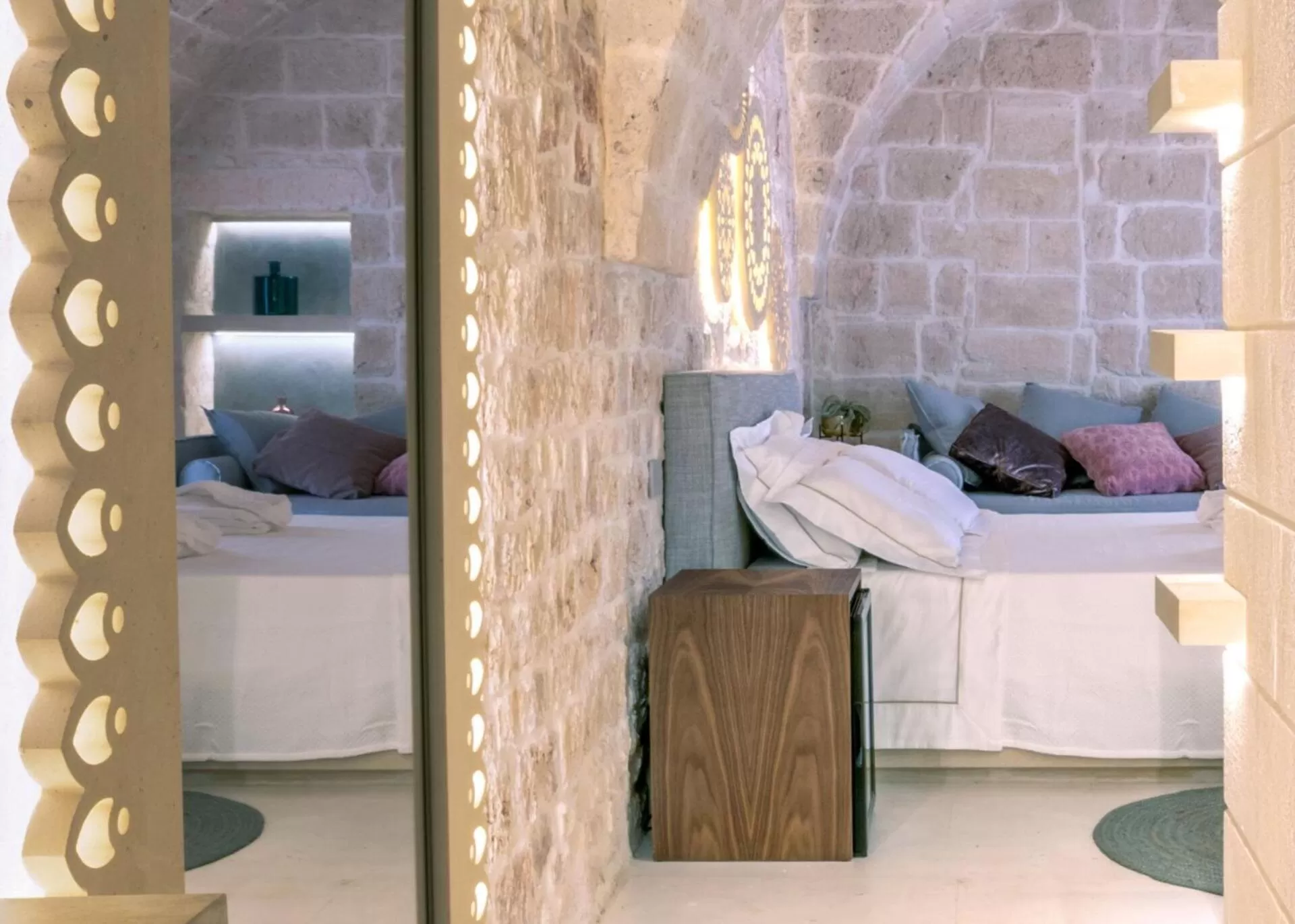 Bed, Bathroom in Vico Bianco Raro Villas Smart Rooms Collection