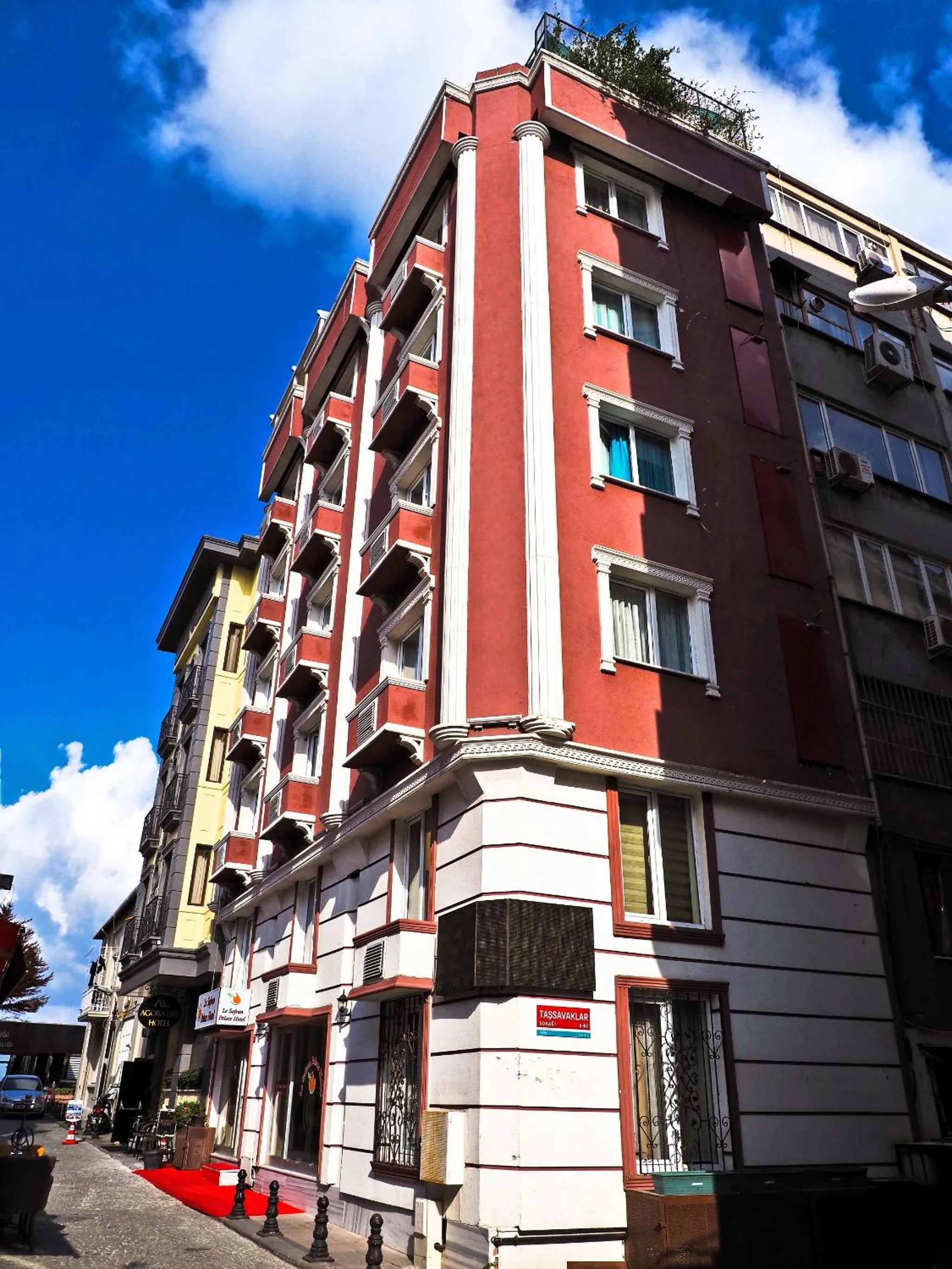 Property Building in Le Safran Palace Hotel