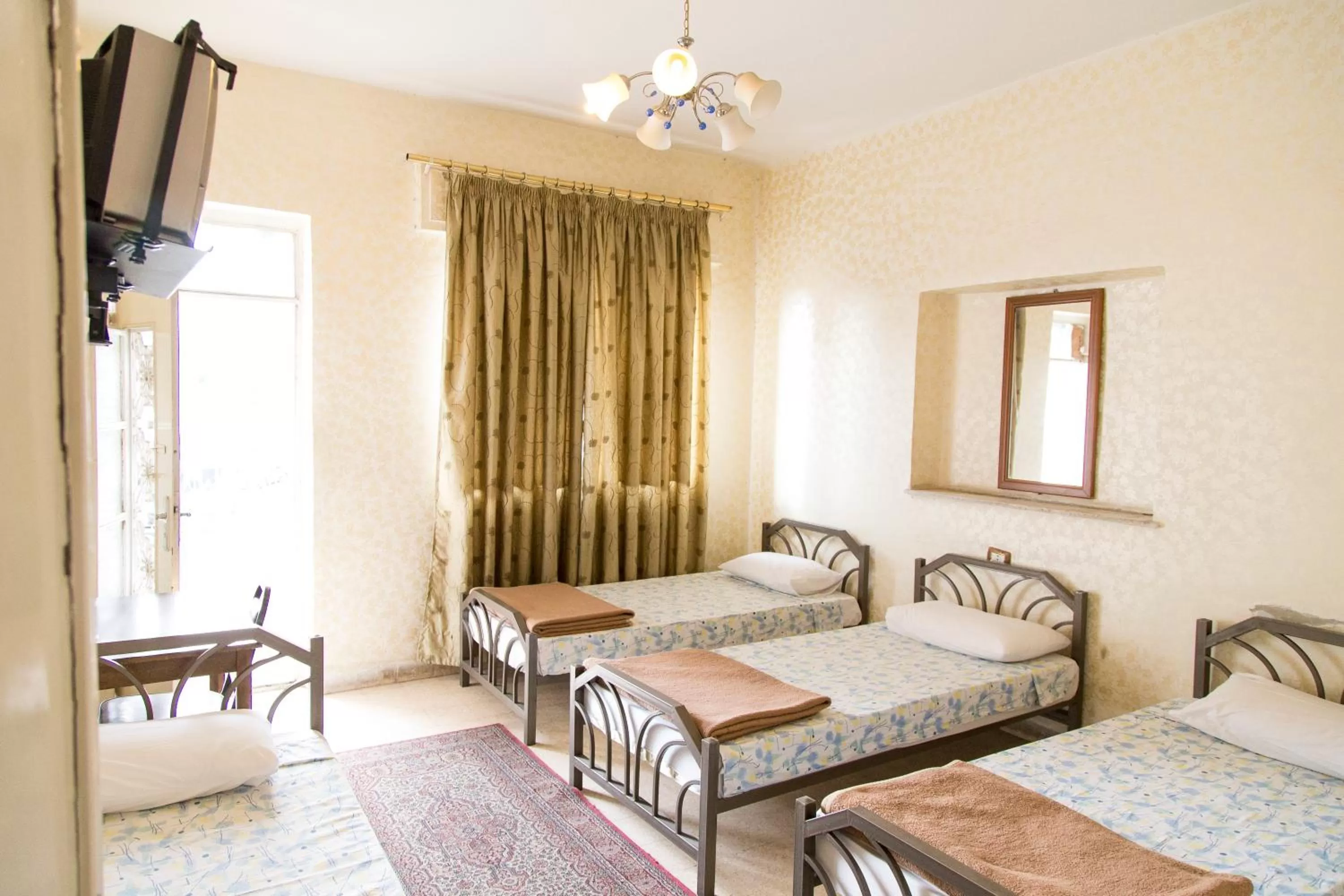 Sun Rise Hotel & Hostel & Tours