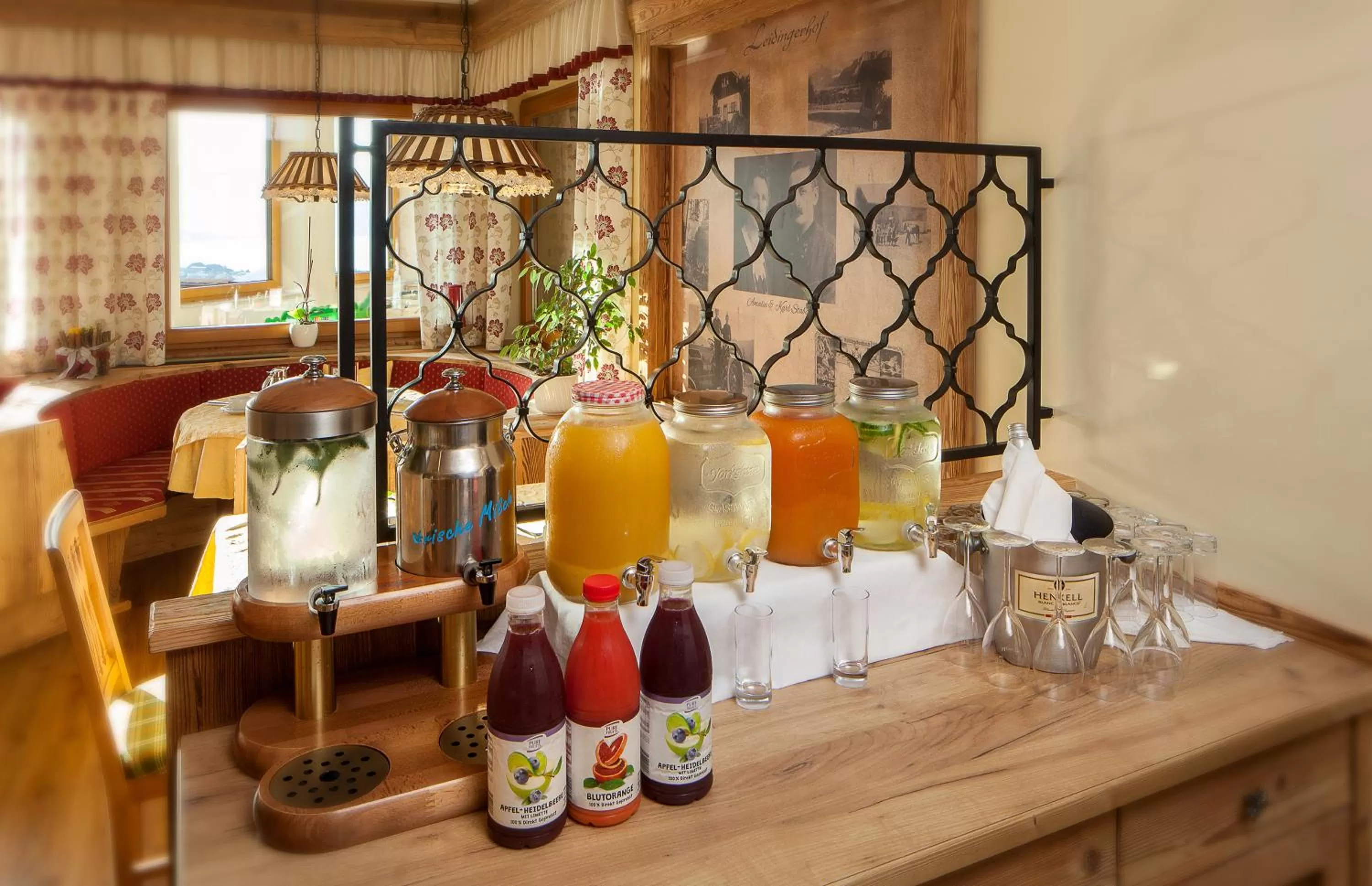 Breakfast in Panorama Hotel Gasthof Leidingerhof