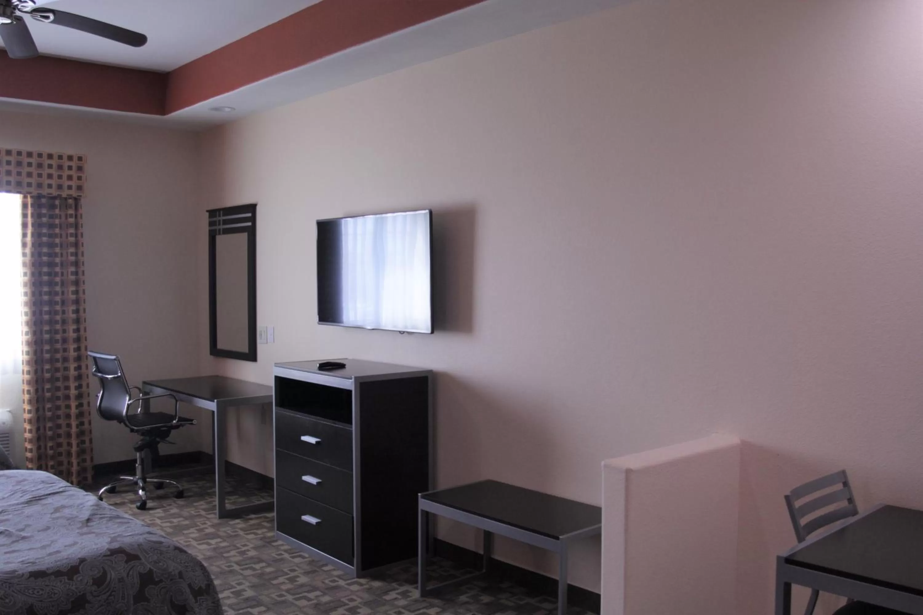 Bed in Americas Best Value Inn Port Aransas