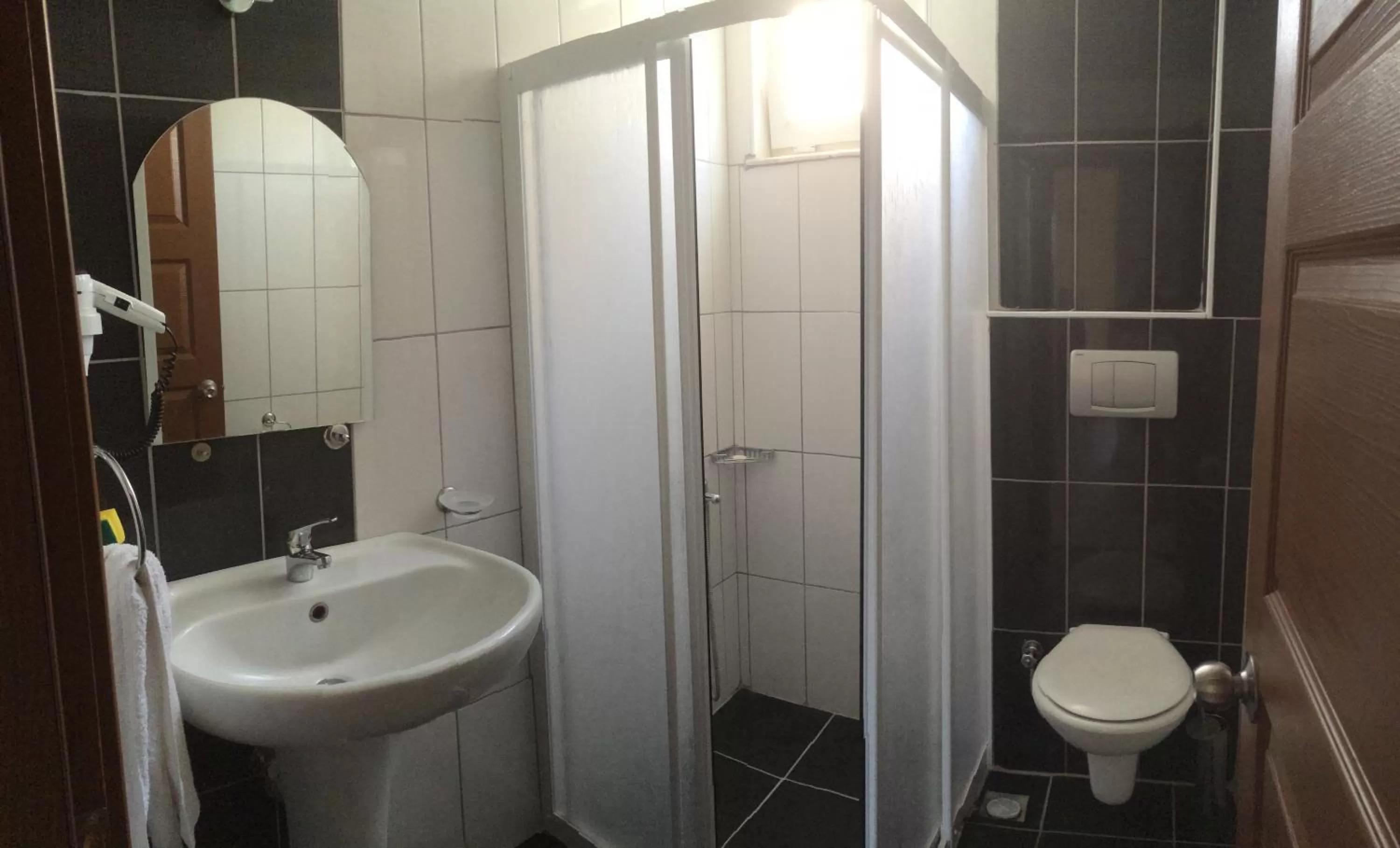 Bathroom in Yucesan Hotel