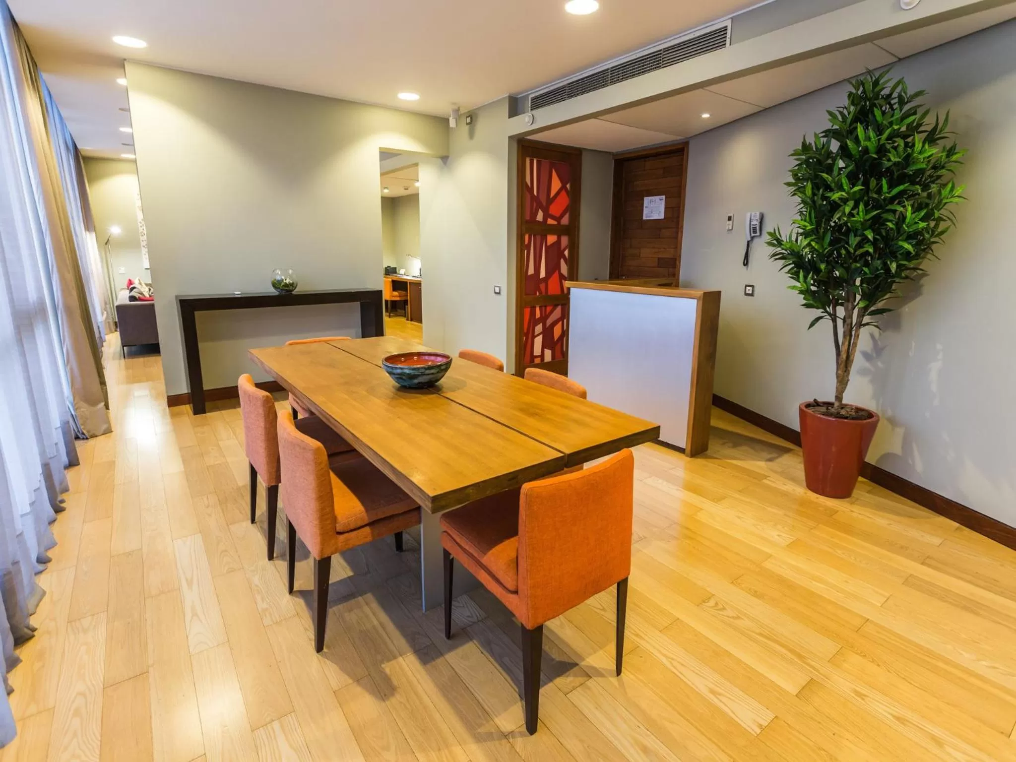 Dining area in NOI Vitacura