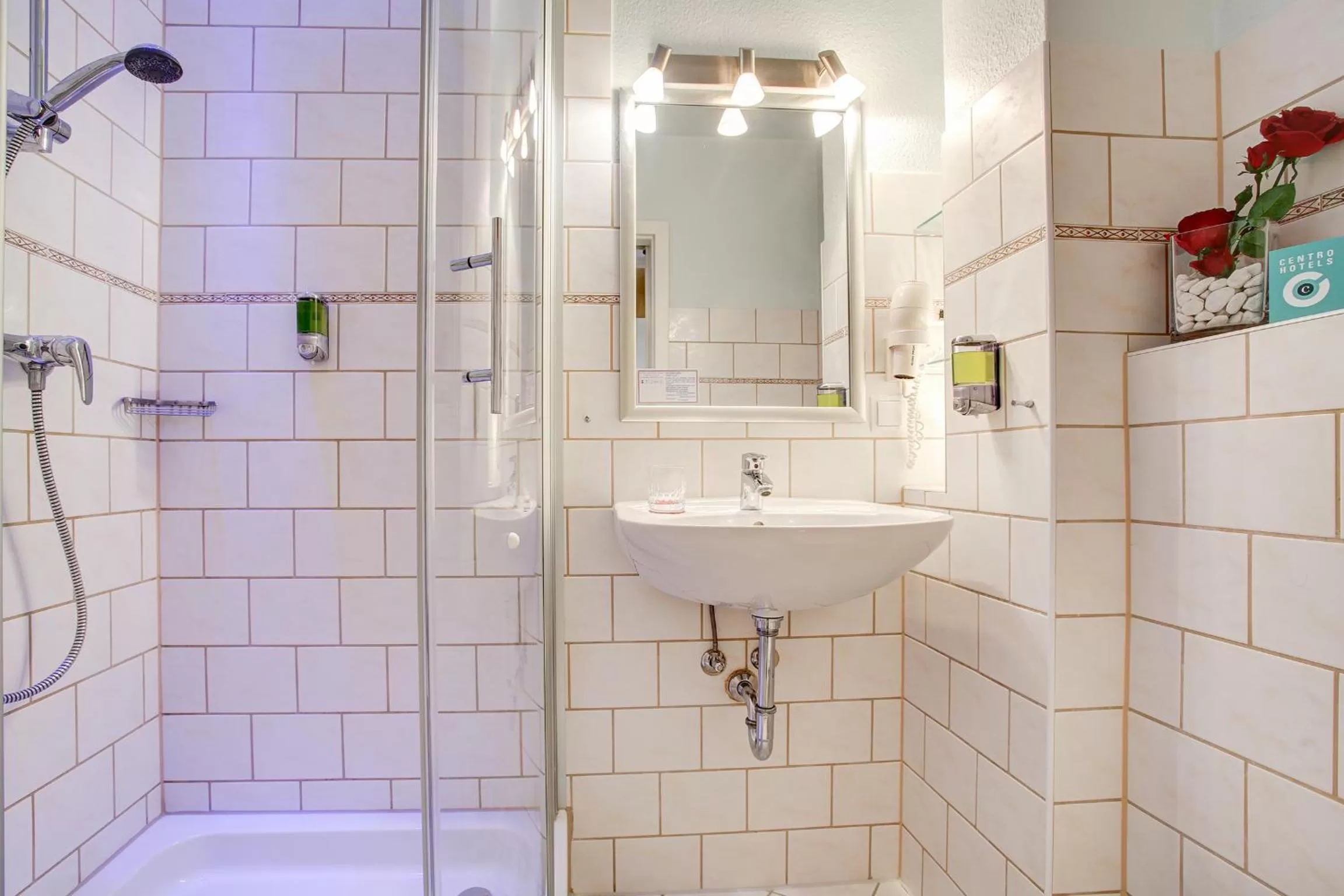 Bathroom in Hotel Consul