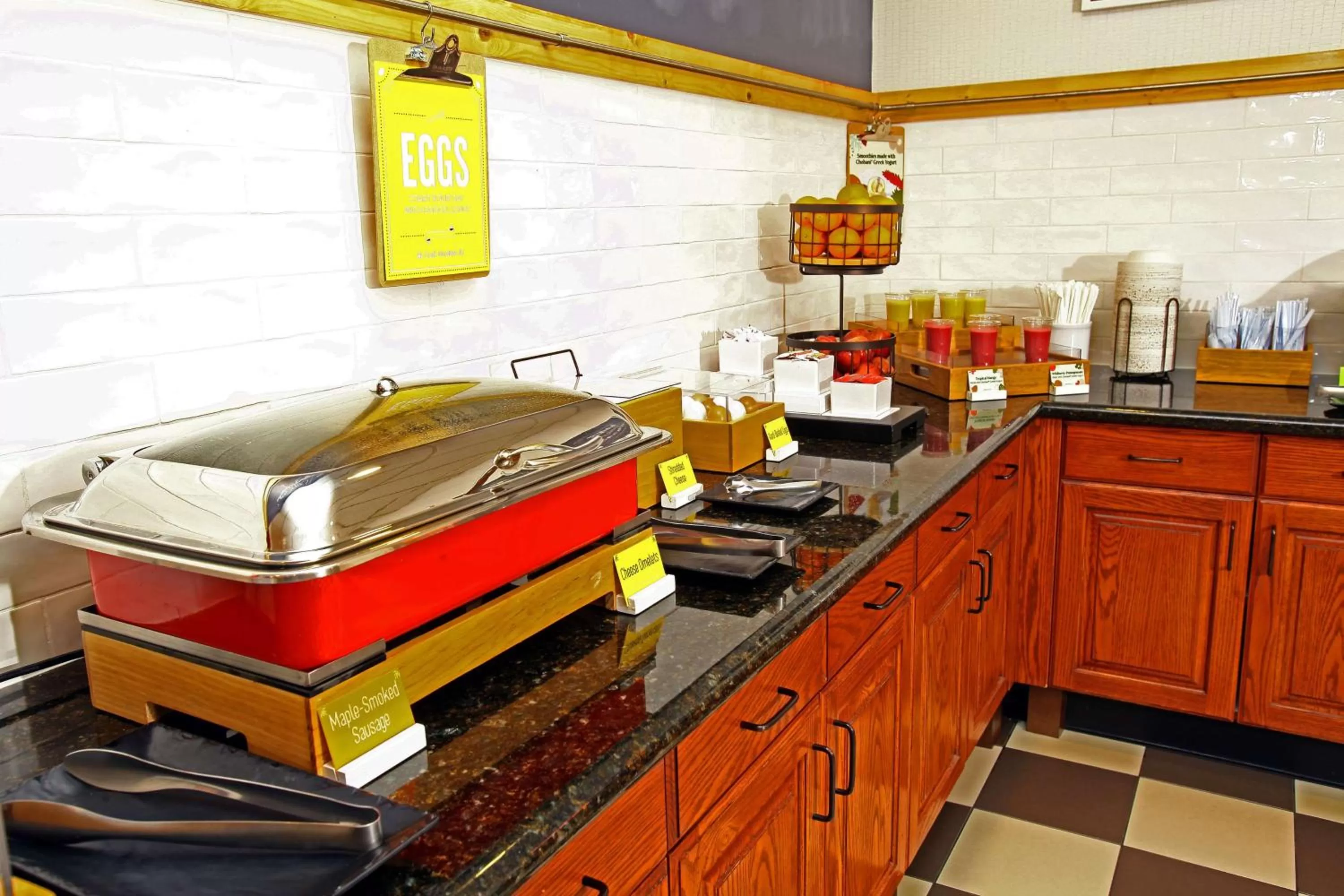 Breakfast in Hampton Inn & Suites Nampa at the Idaho Center