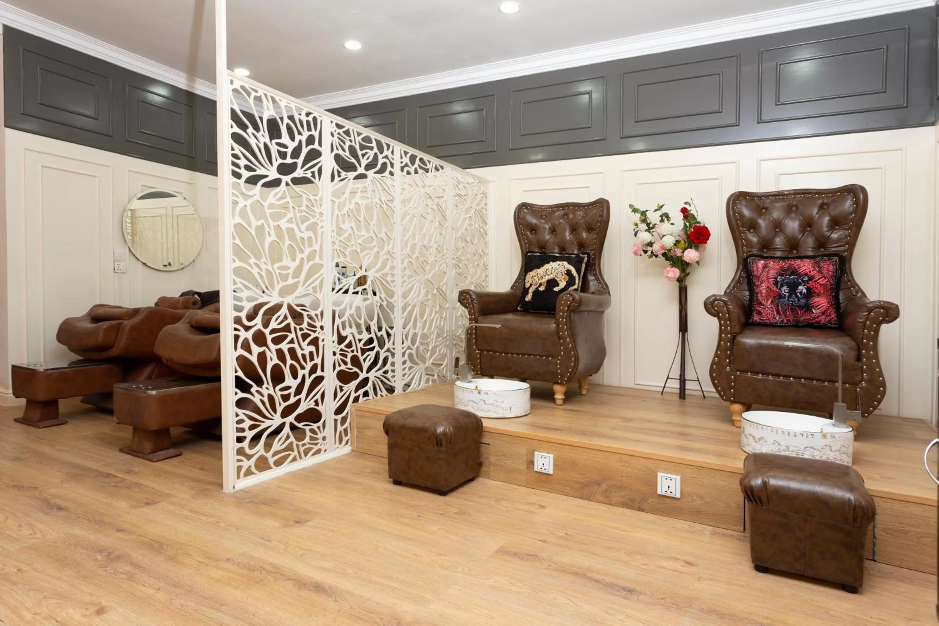 Solarium in Palace Gate Hotel & Resort by EHM