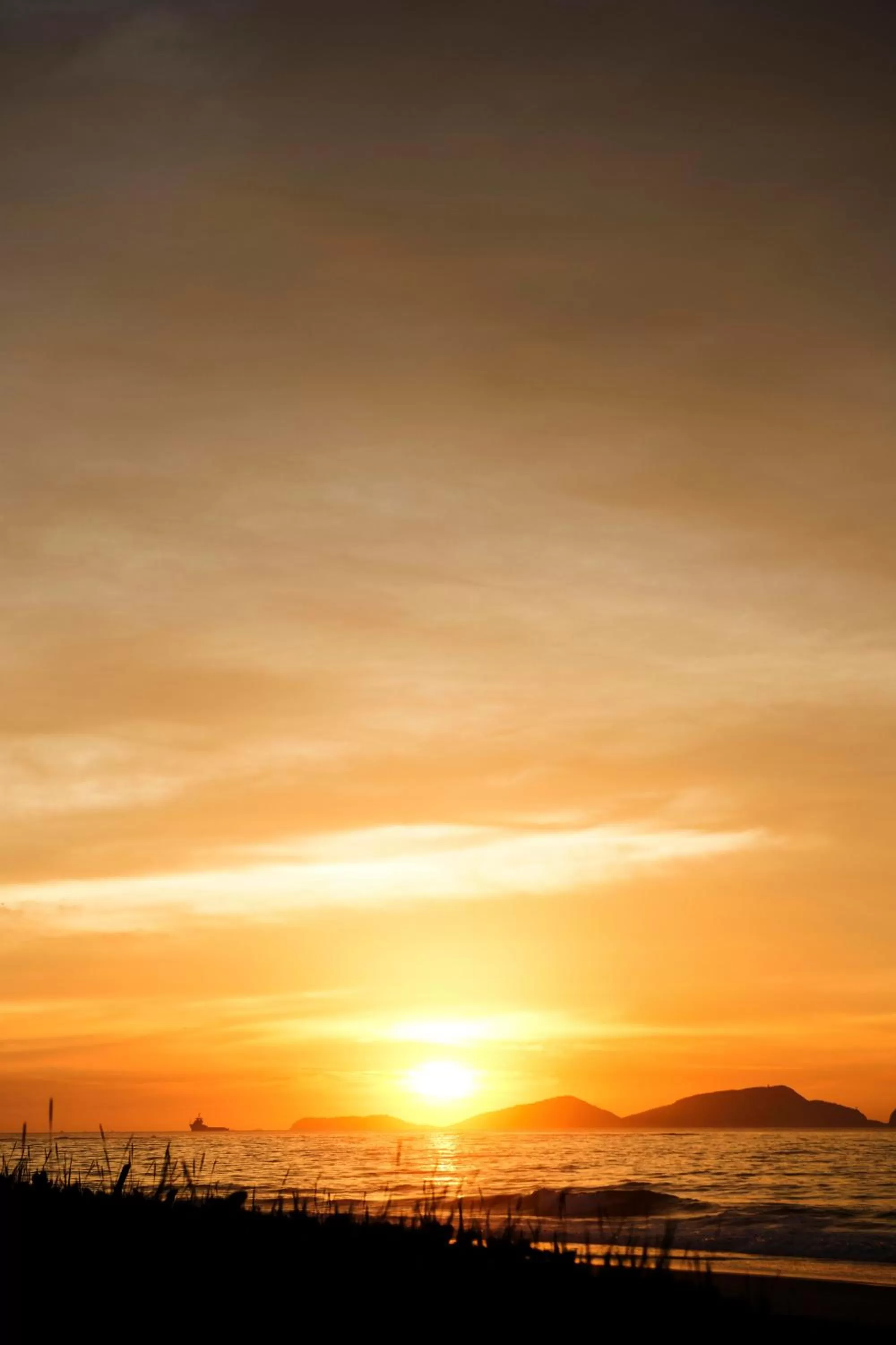 Beach in Comfort Suites Macaé