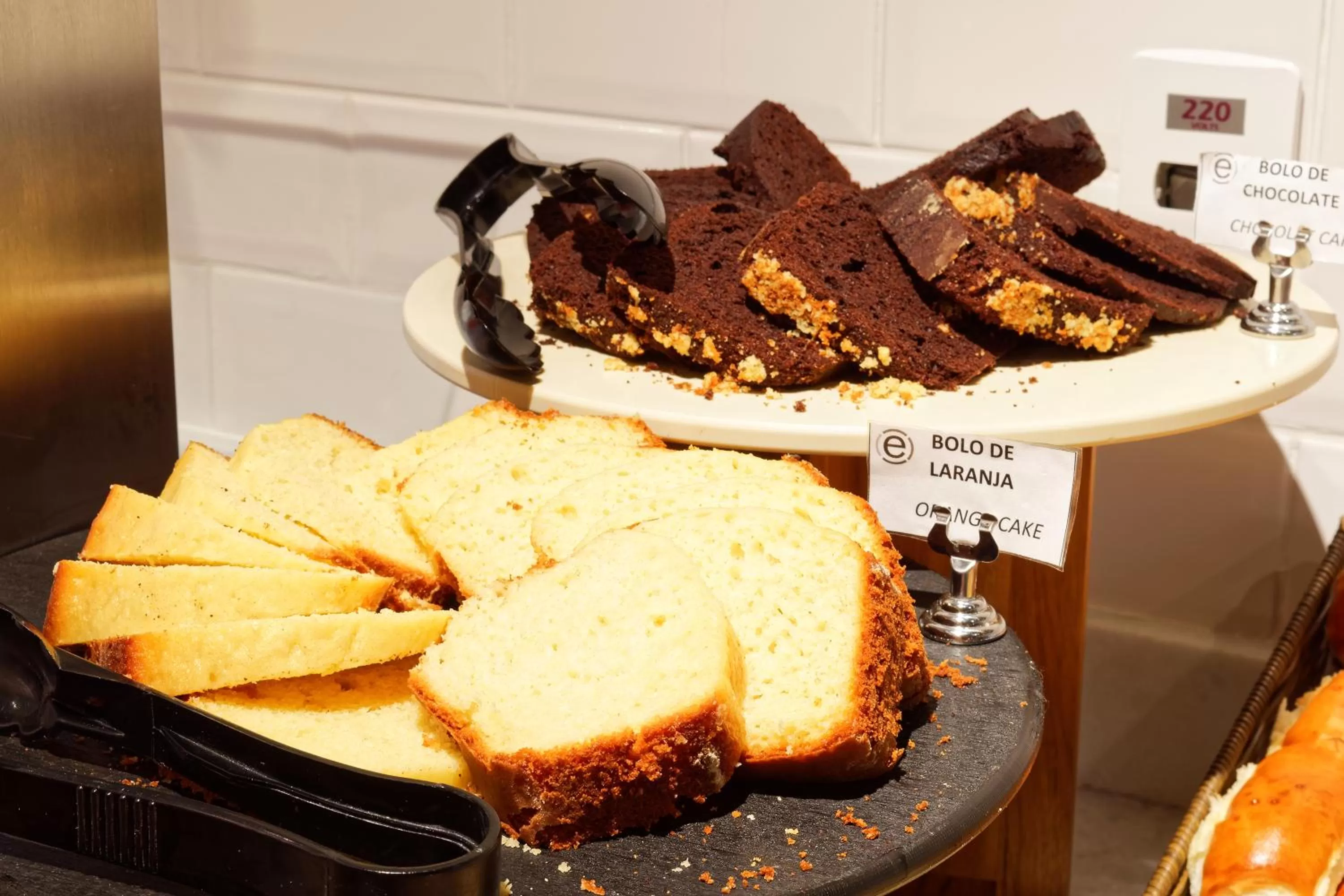 Buffet breakfast in Ramada Encore Sao Paulo Tiradentes Centro