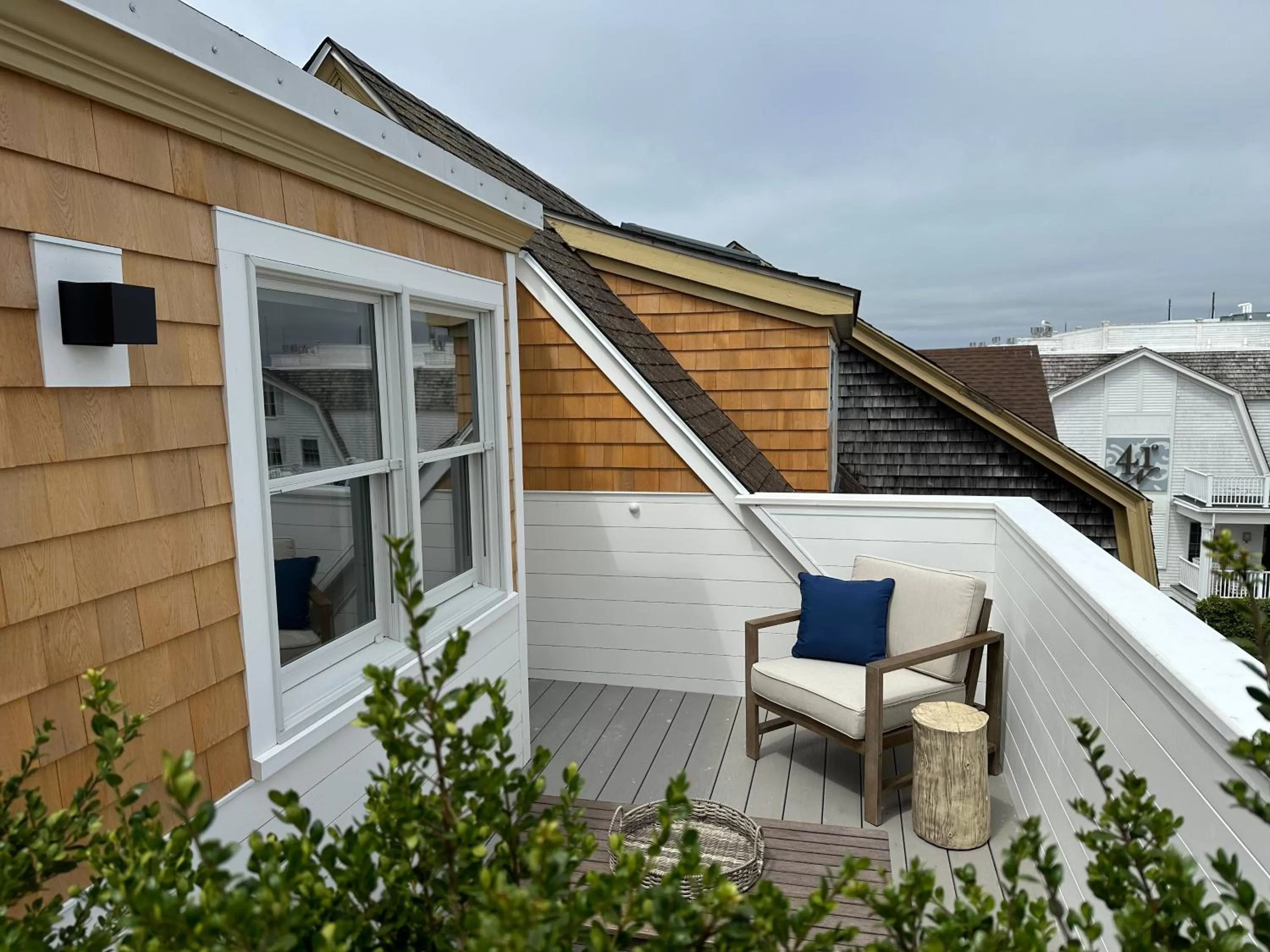 Balcony/Terrace in Harborside Inn