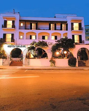 Property building in Hotel El Balear