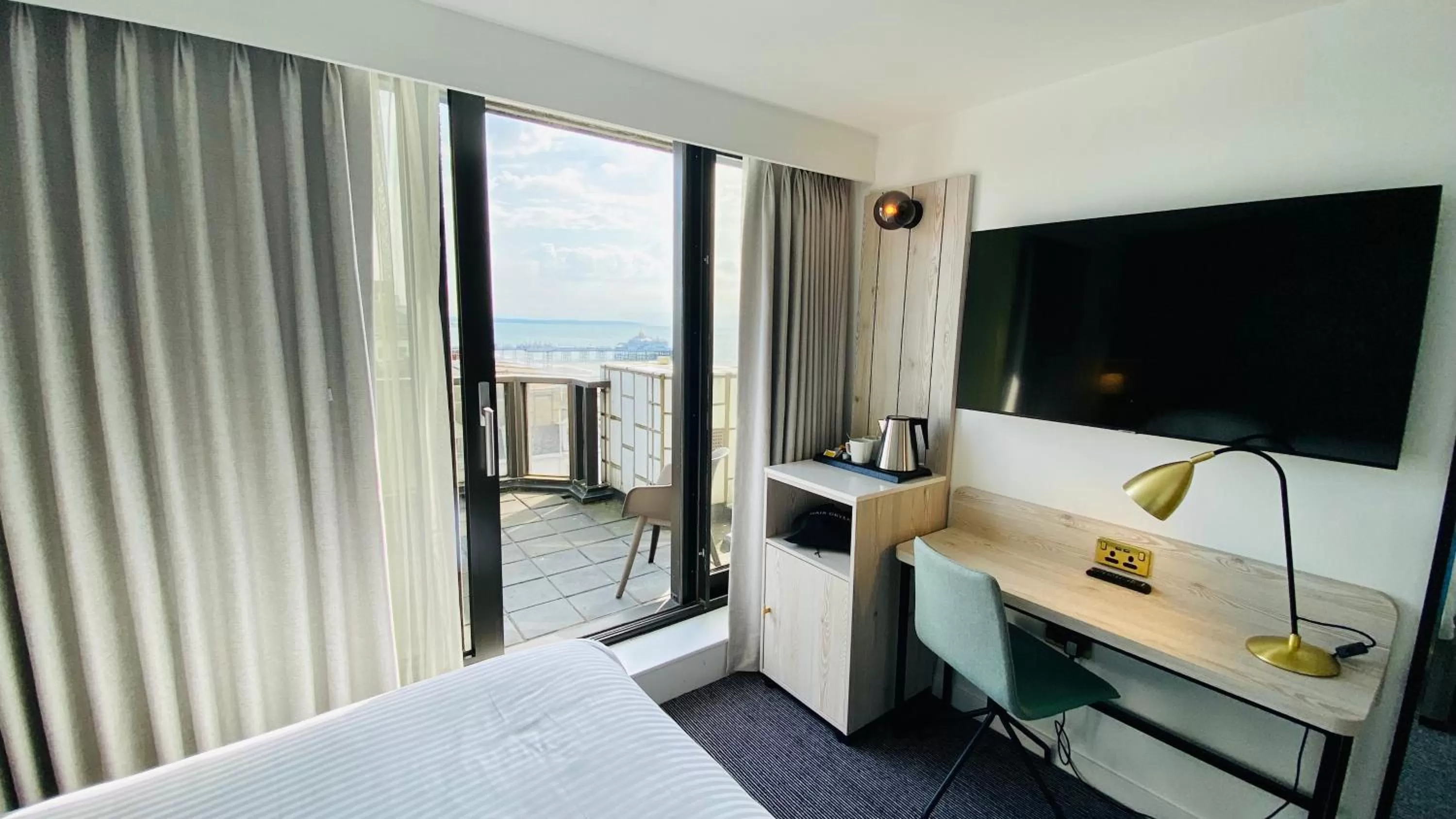 Bedroom, Bed in The View Hotel