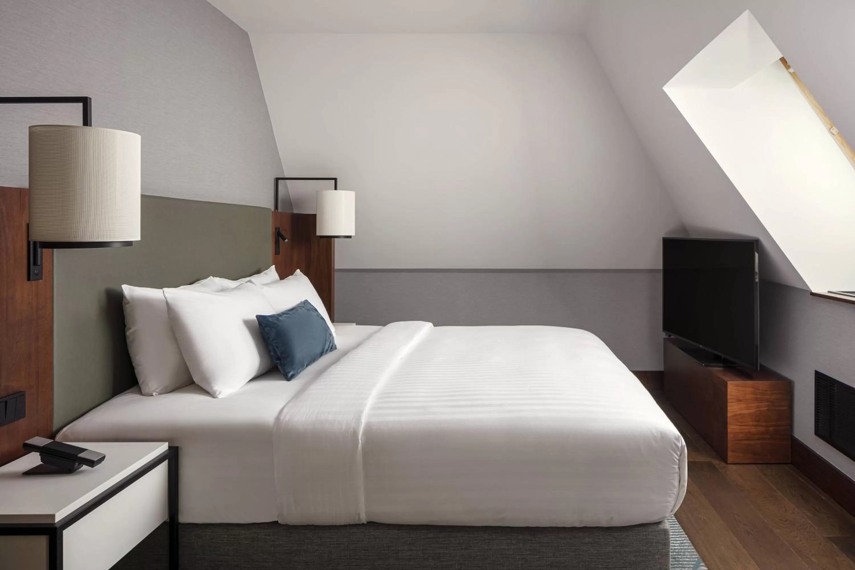 Bedroom, Bed in Prague Marriott Hotel