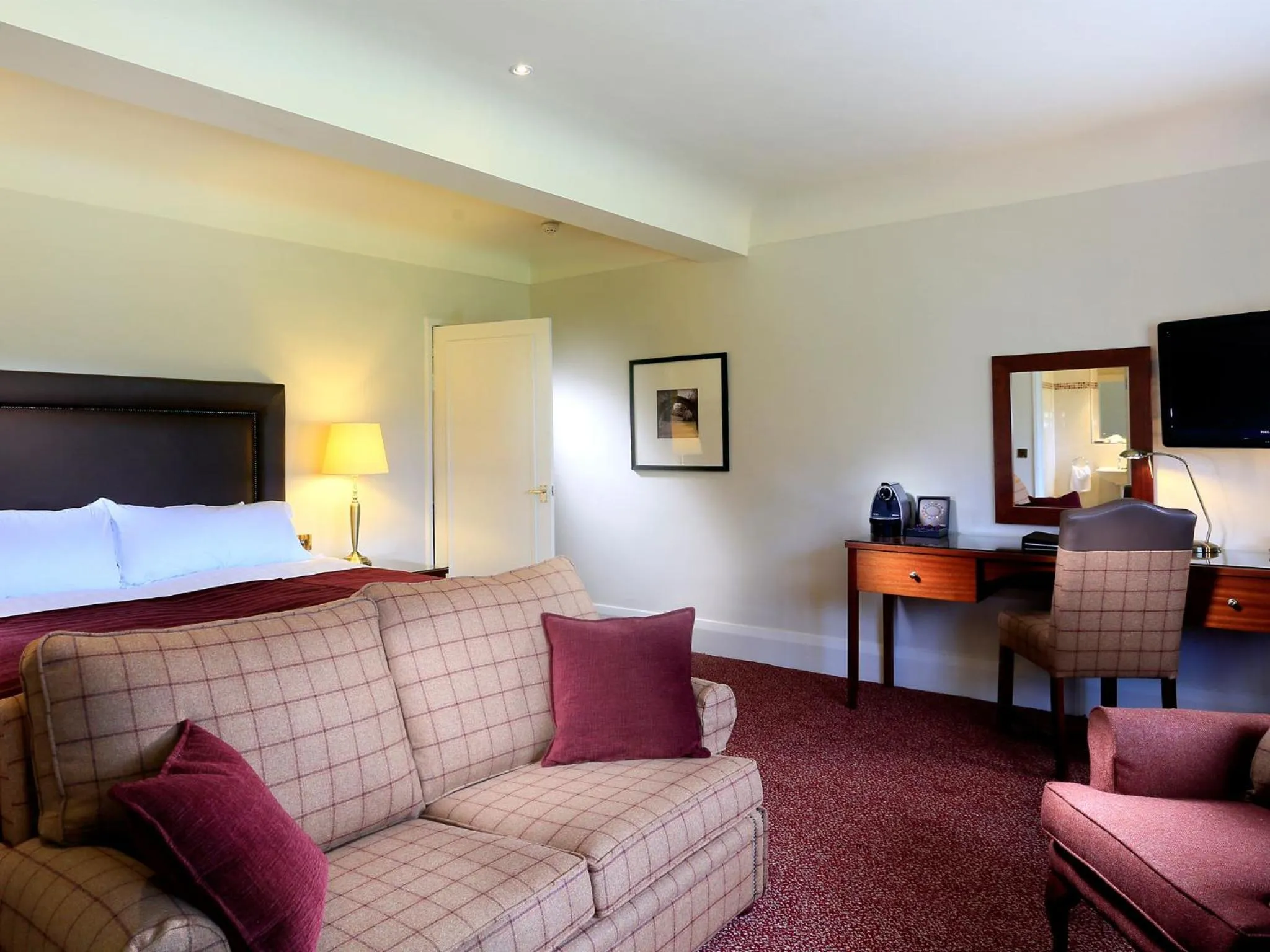 Photo of the whole room, Bed in Macdonald Craxton Wood Hotel & Spa