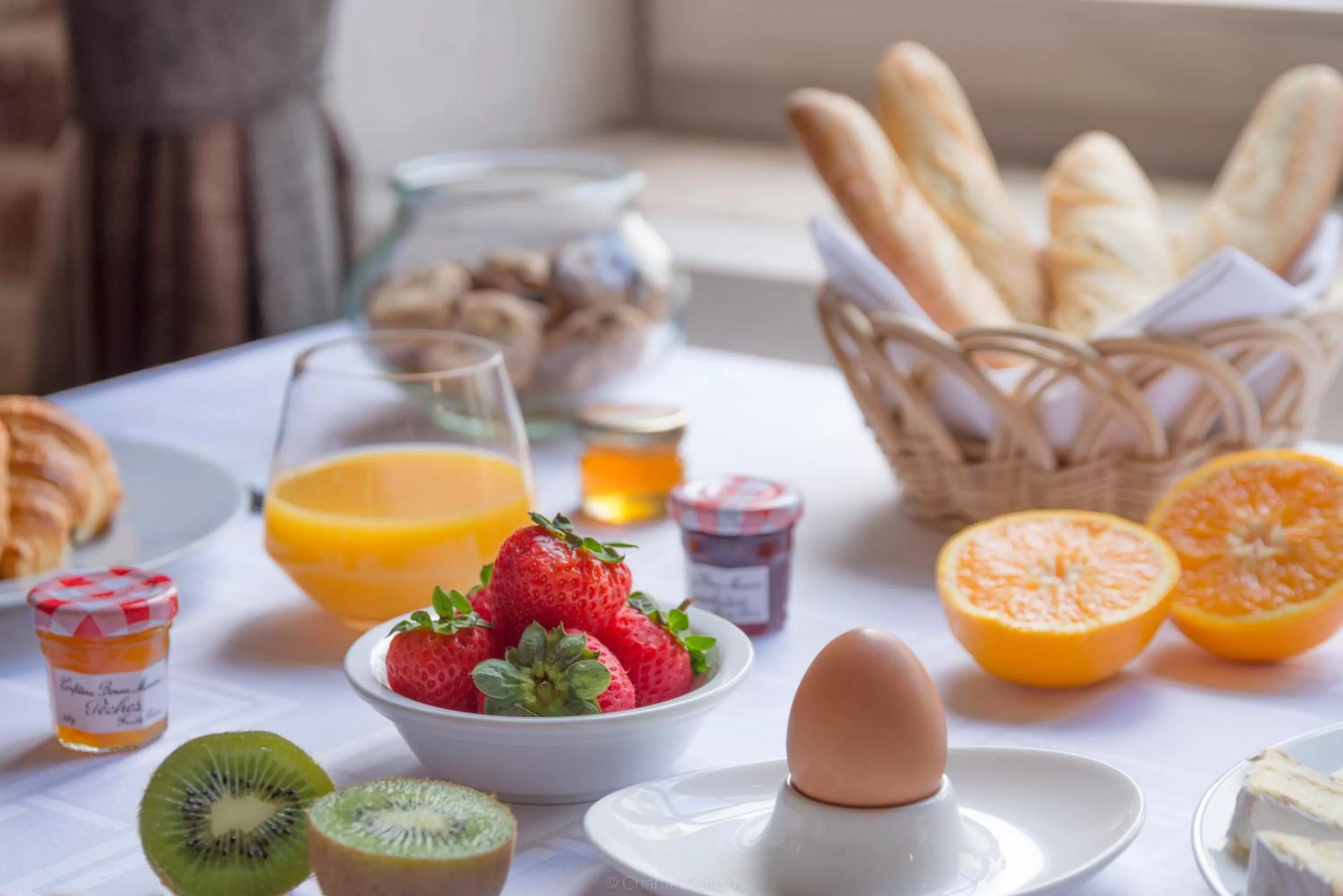 Buffet breakfast in Hôtel de L'univers