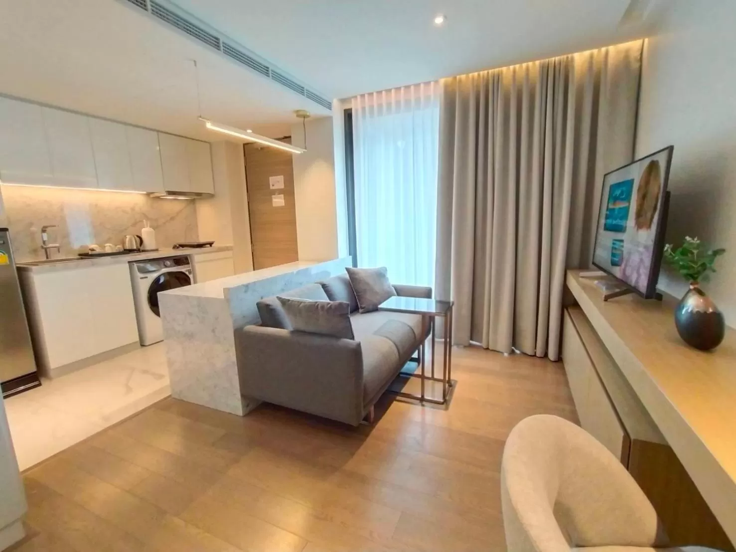 Living room in ashley hotel bkk