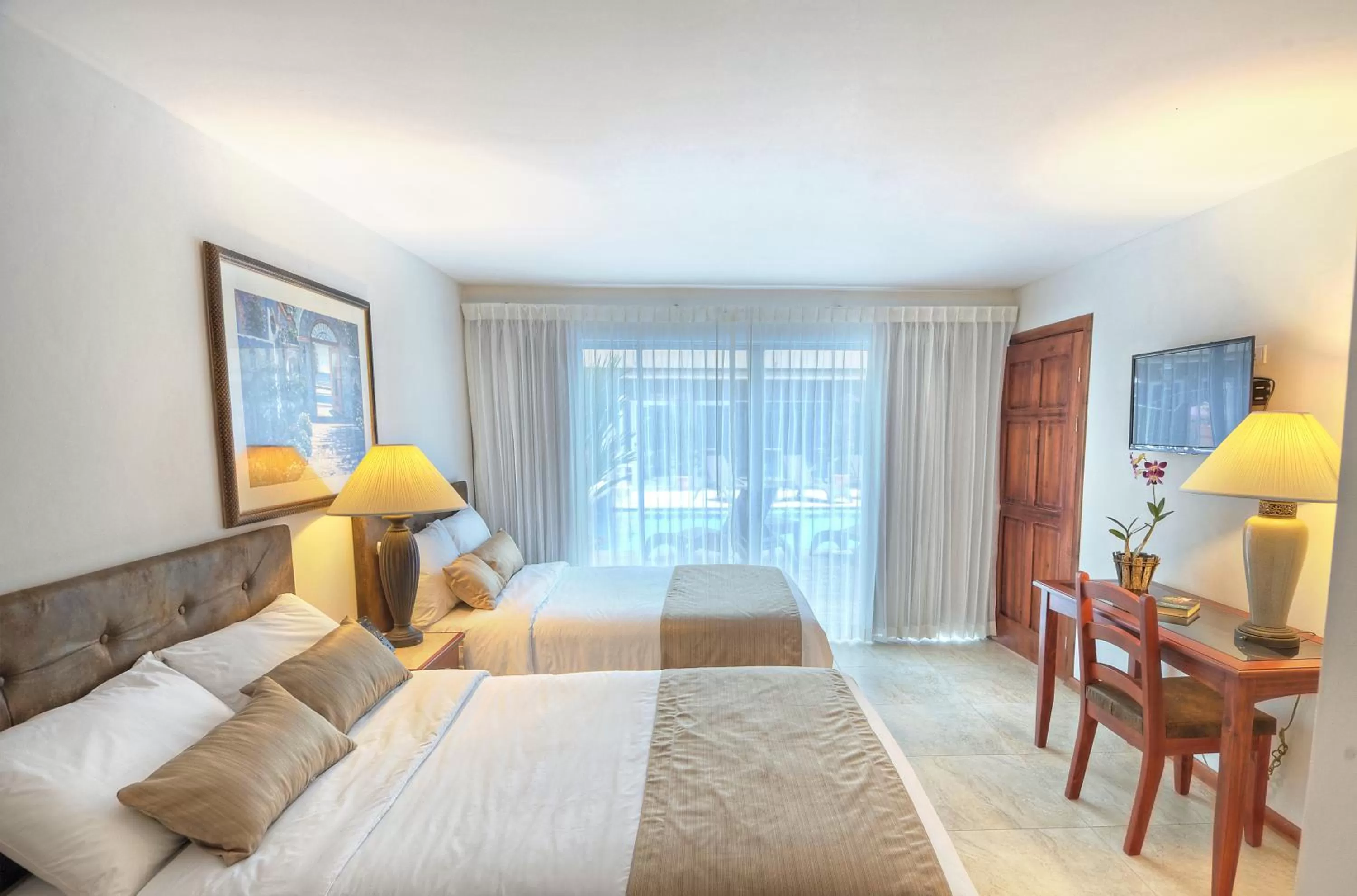 Bedroom, Bed in Beachfront Hotel Tramonto