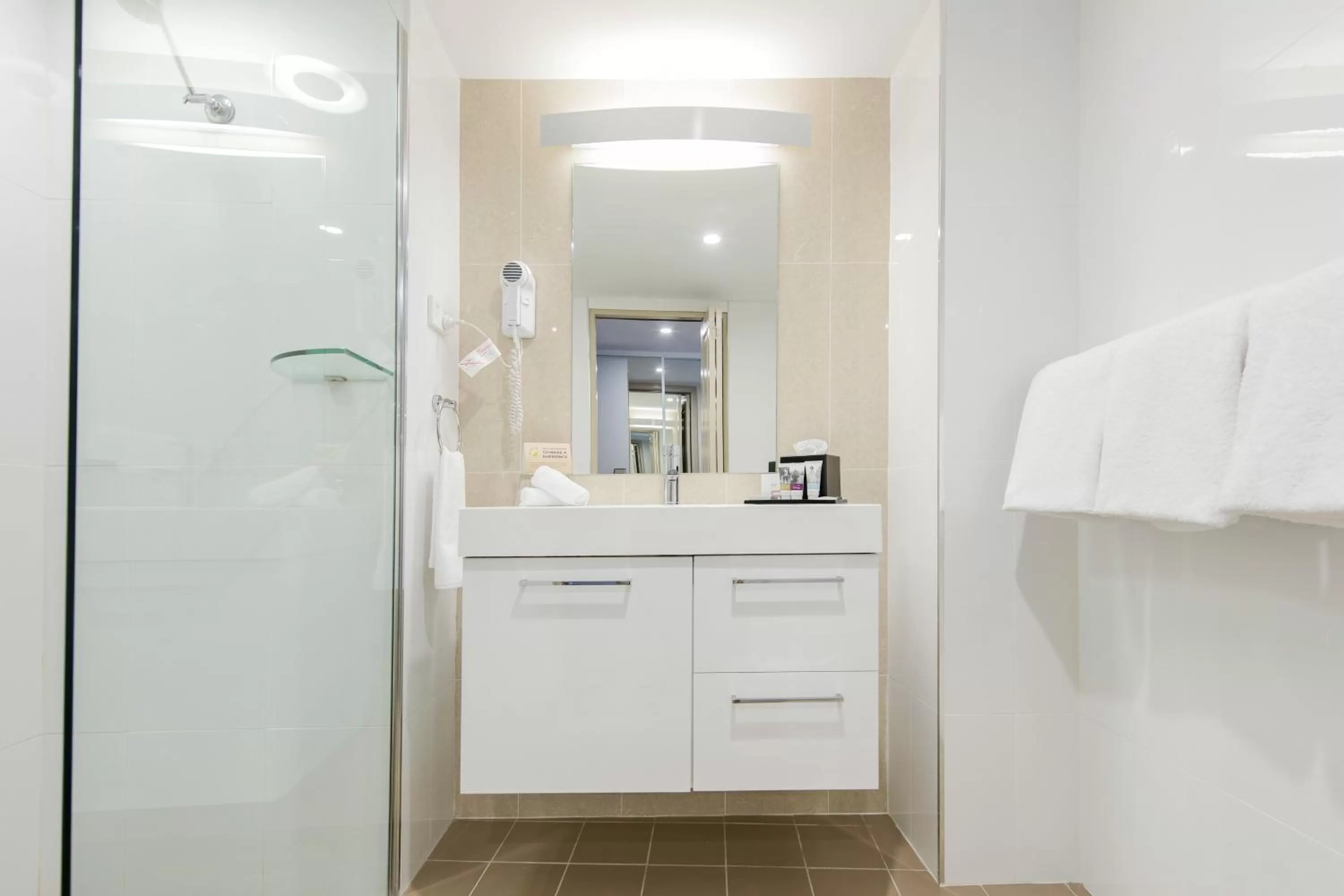 Bathroom in Mercure Charlestown