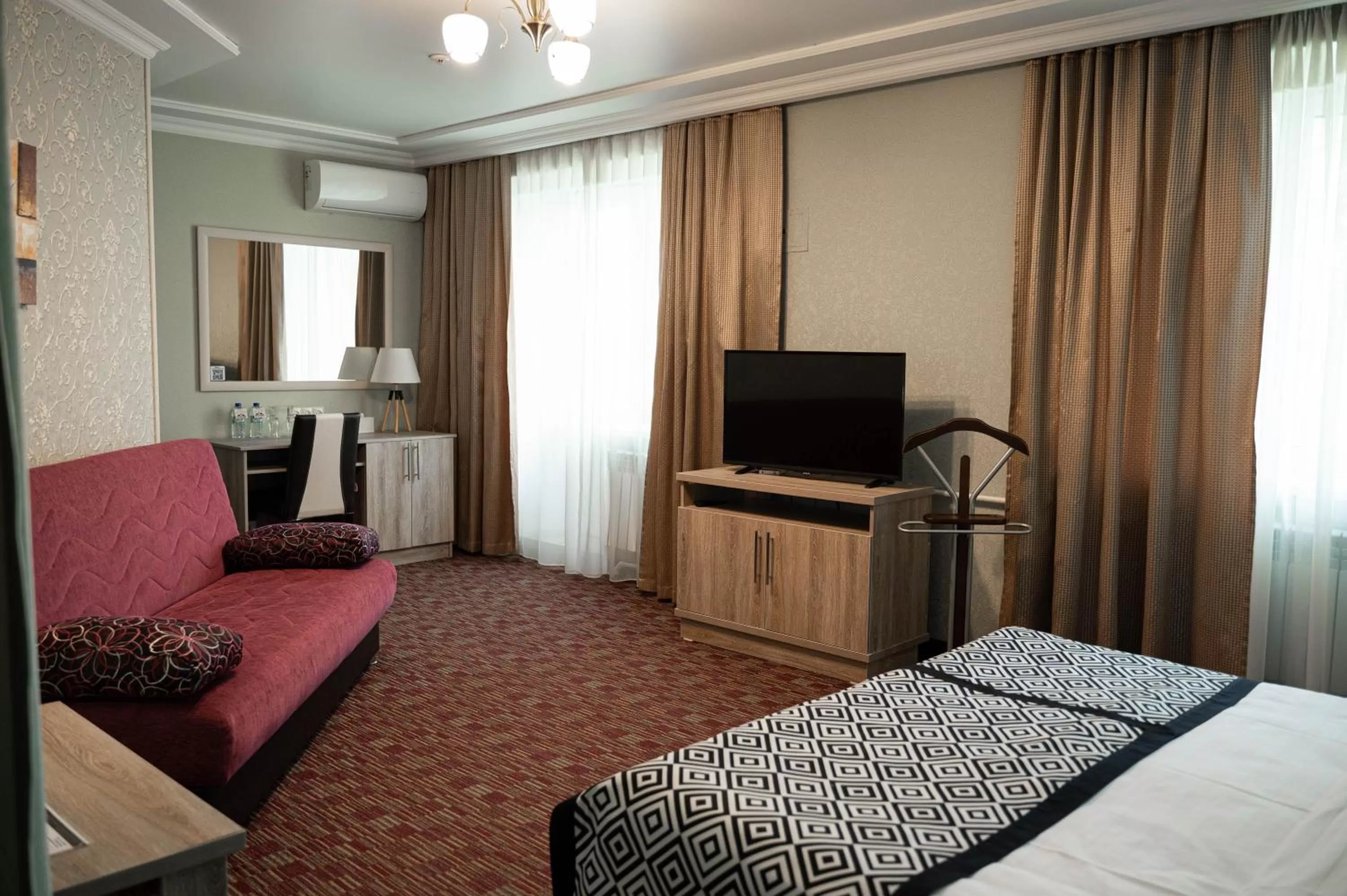 TV and multimedia, Bed in UYUTNYY DOM