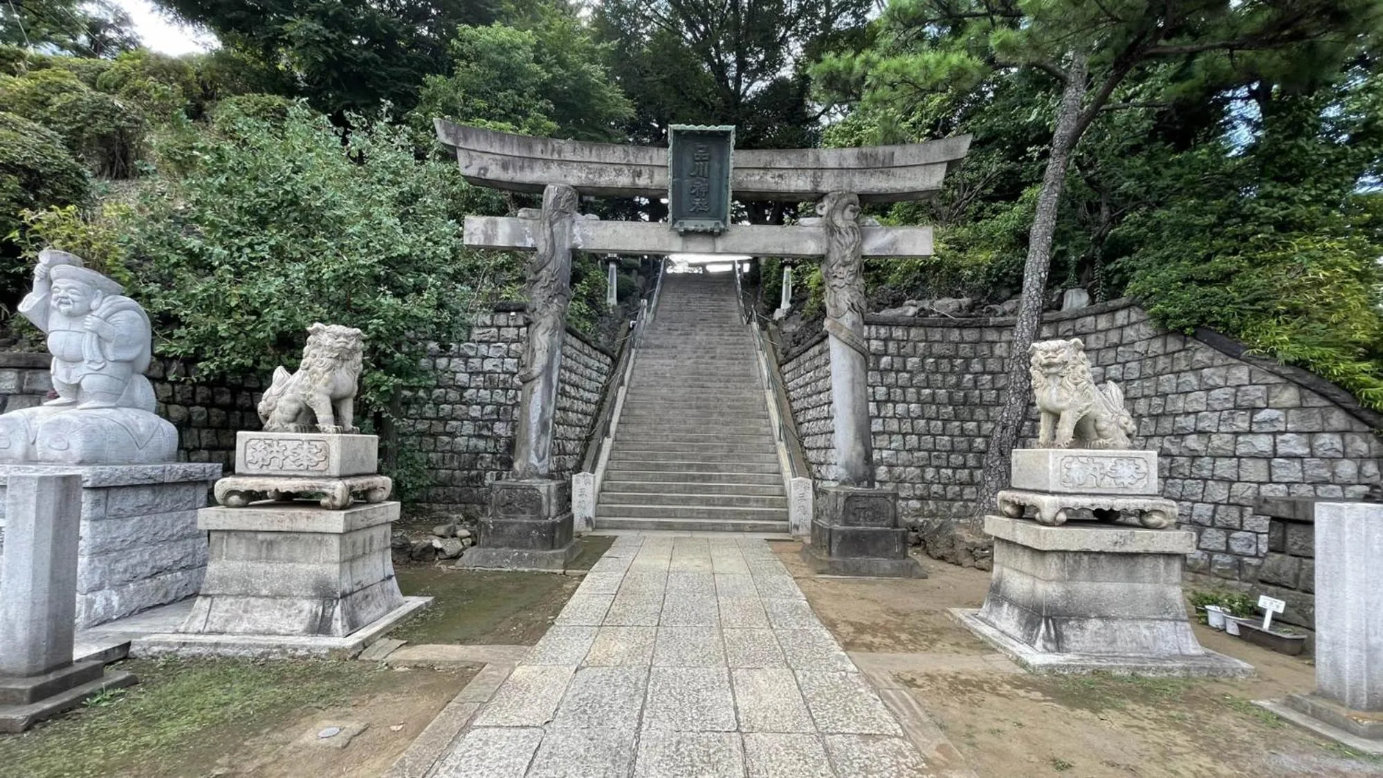 Nearby landmark in Toyoko Inn Tokyo Shinagawa-eki Takanawa-guchi