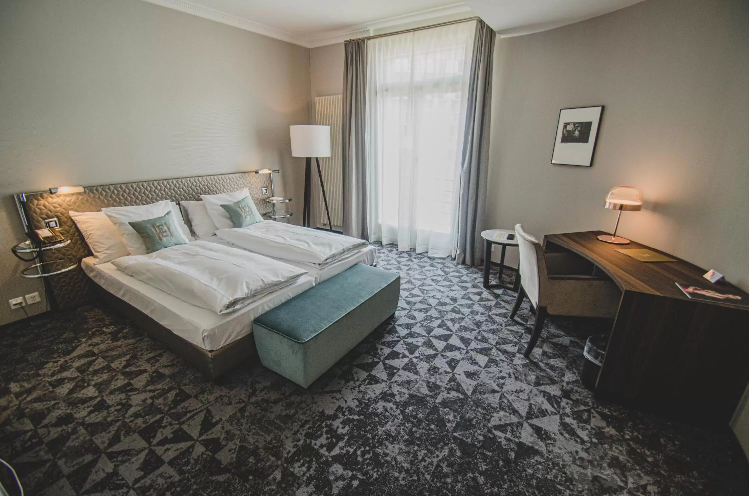 Bed in GLANDON Rooms Elite