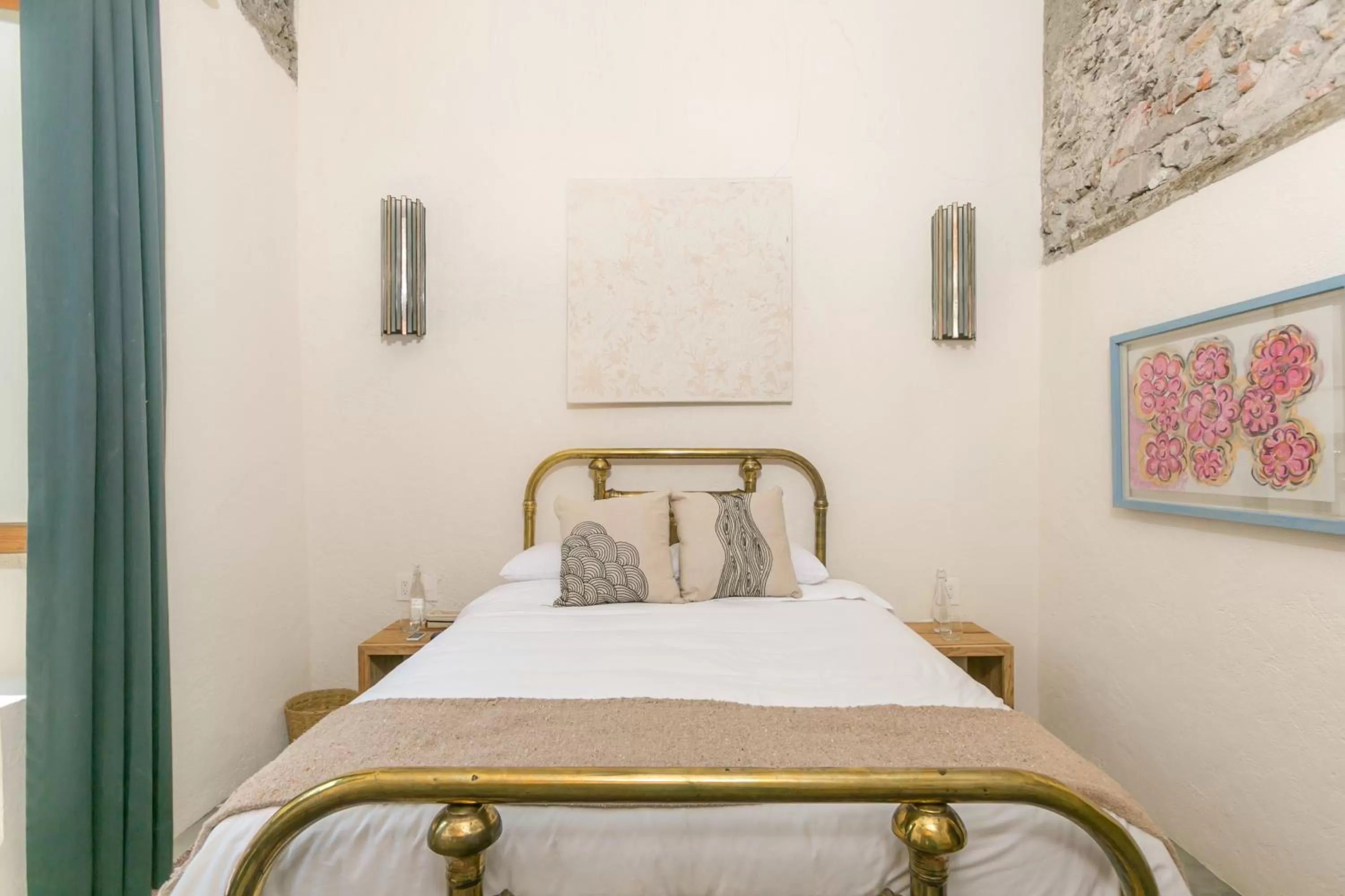 Bed in Orchid House San Miguel de Allende