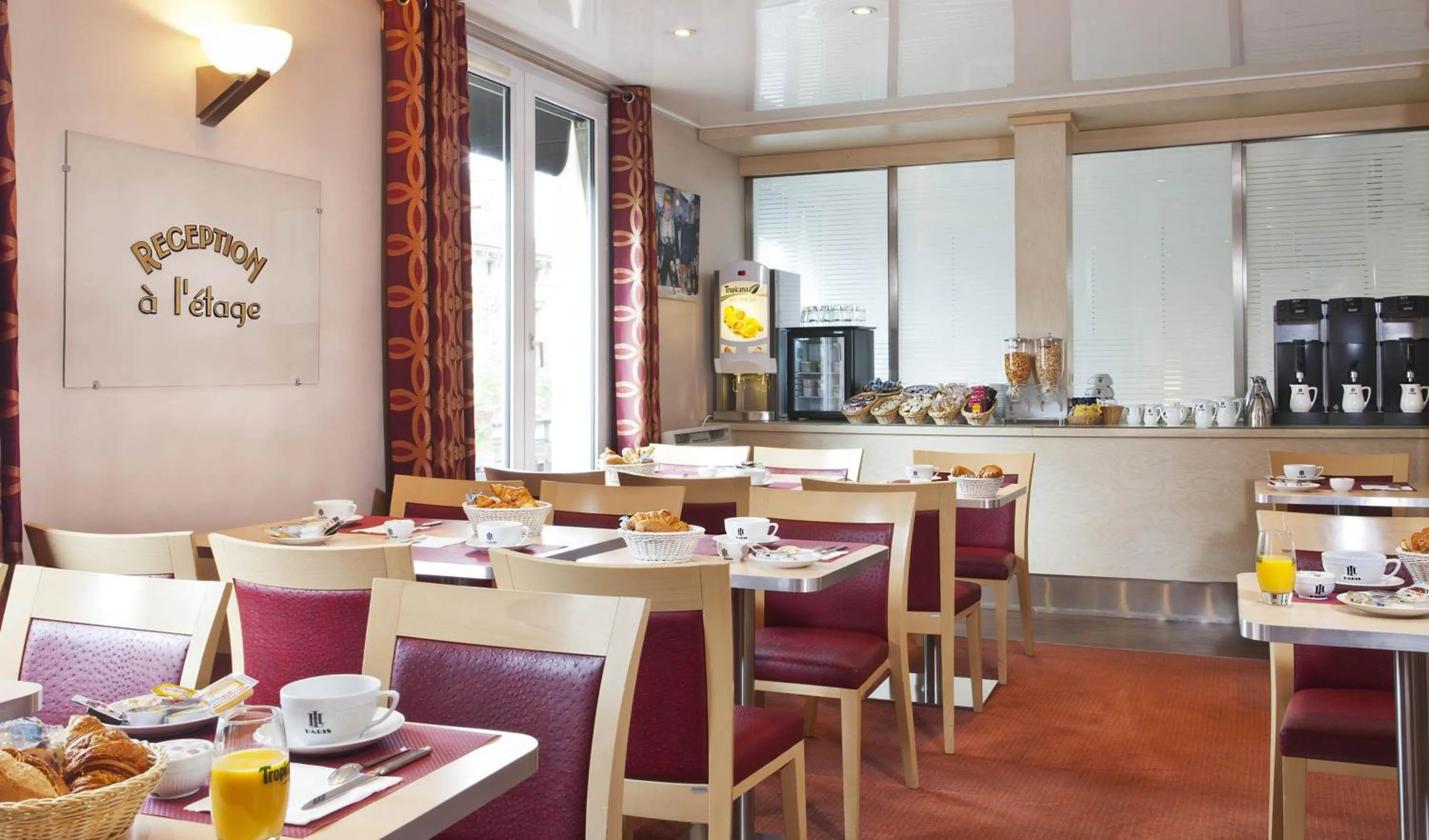 Restaurant/places to eat in Hôtel Du Lion