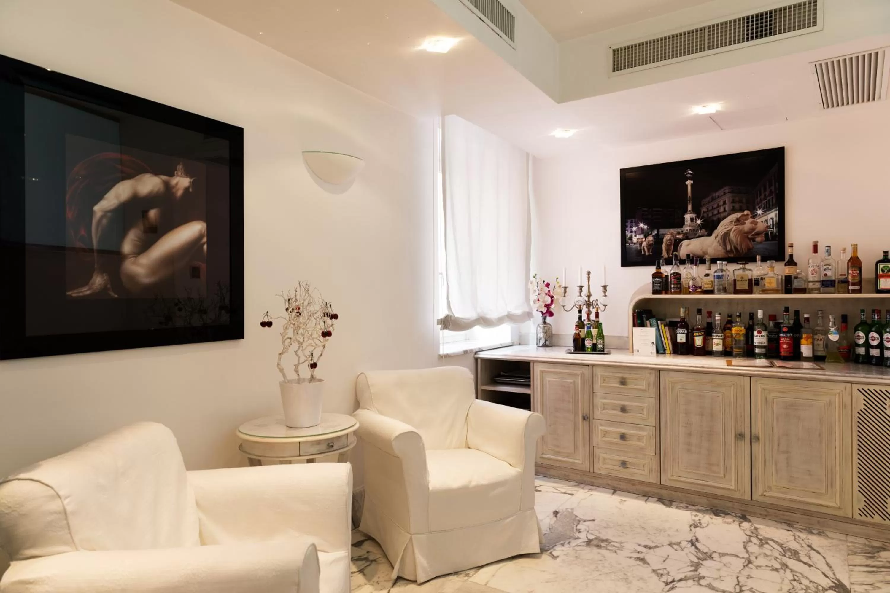 Lounge or bar in La Ciliegina Lifestyle Hotel