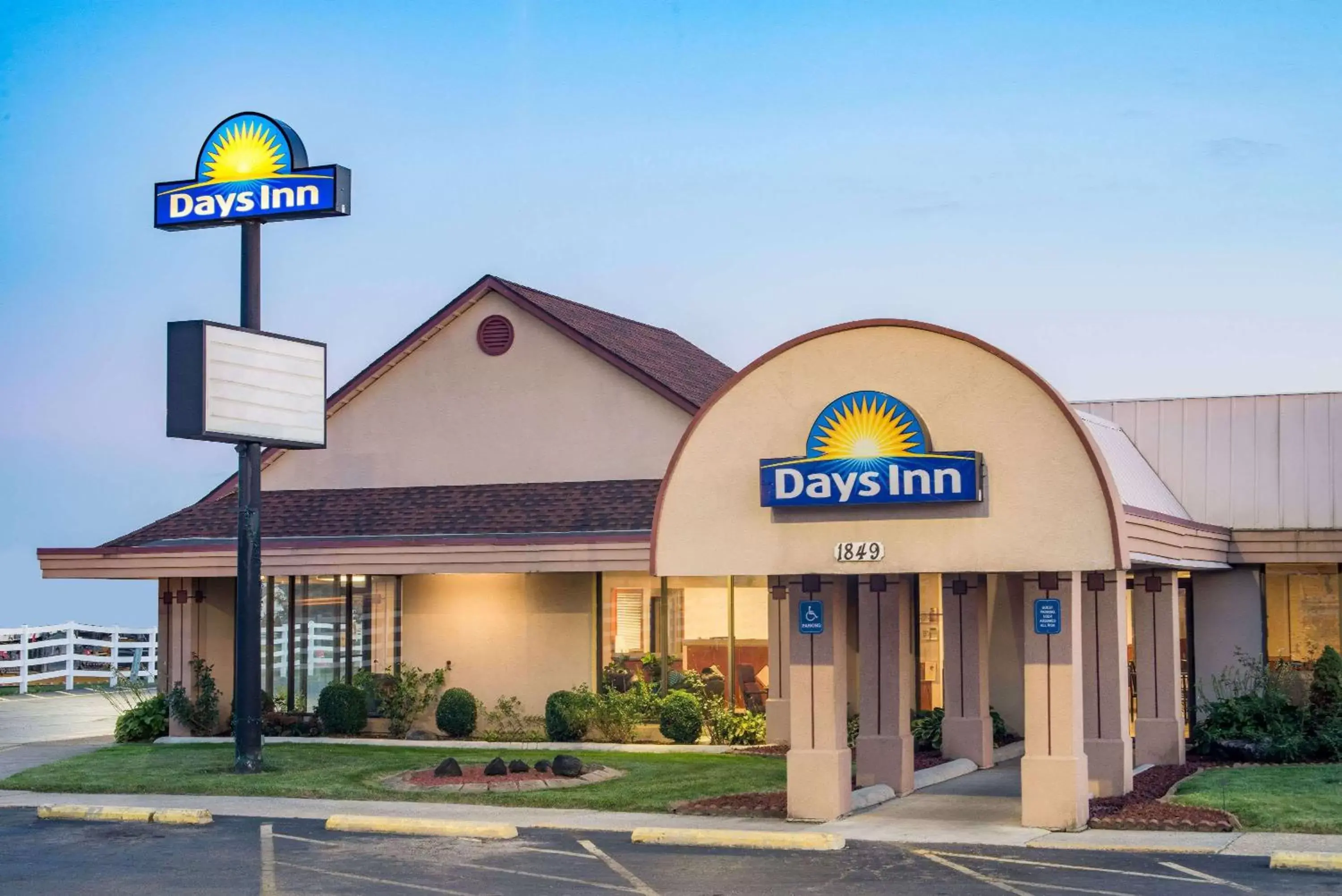 Days Inn by Wyndham Grove City Columbus South Days Inn by Wyndham Grove City Columbus South