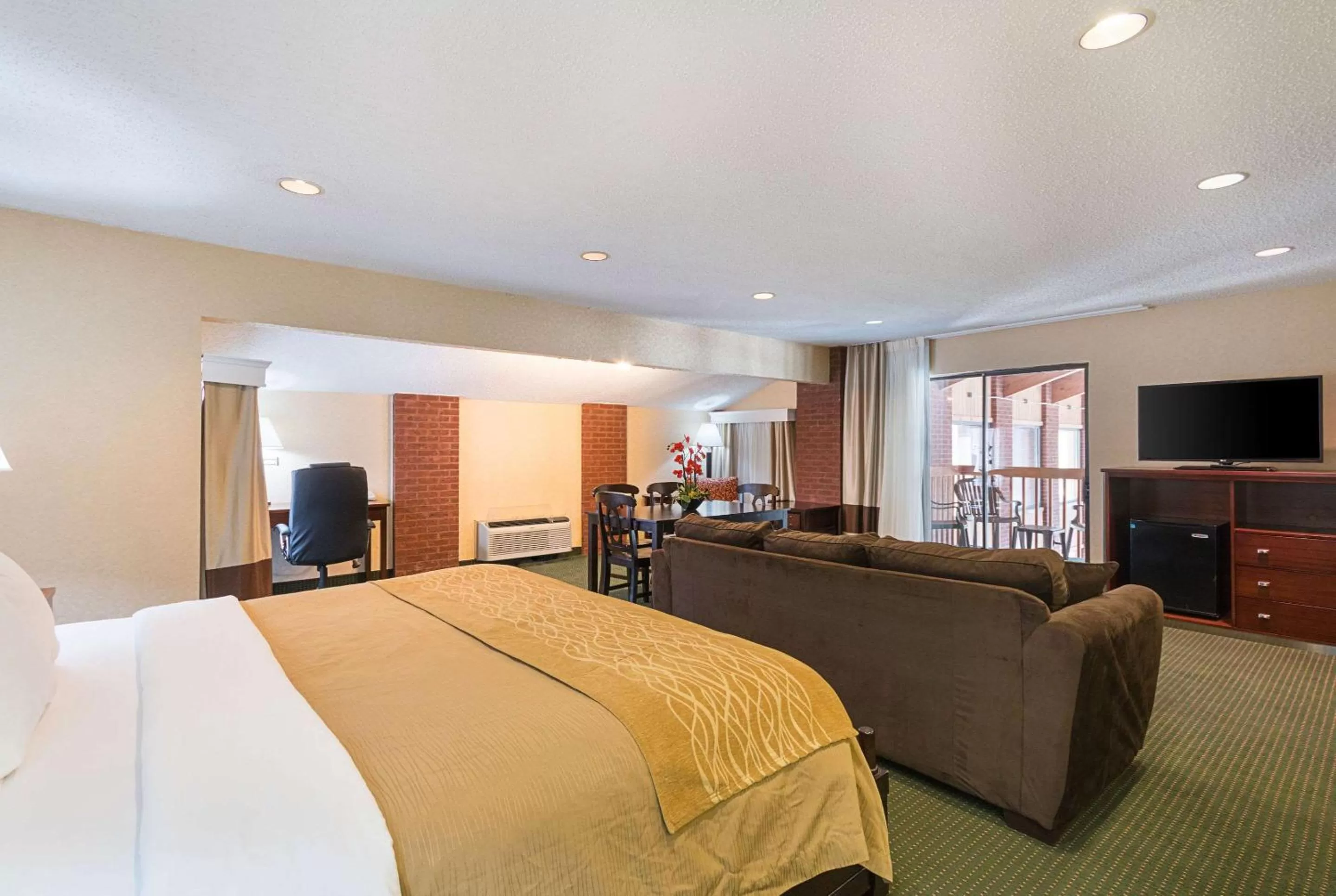 Bedroom in Quality Inn Parkersburg North-Vienna