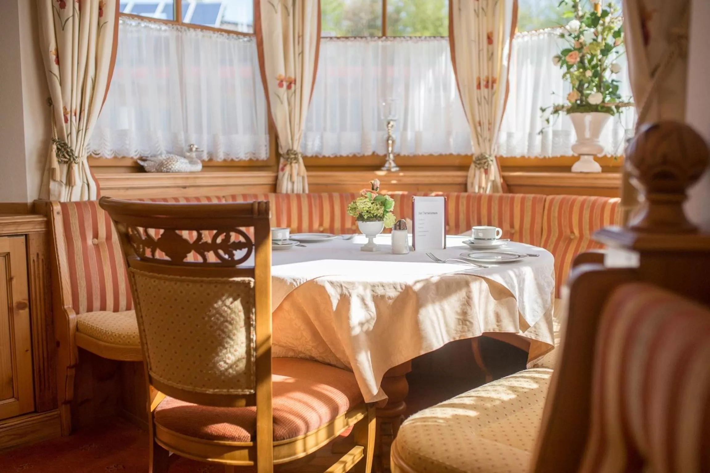 Restaurant/places to eat in Landhaus Grünau