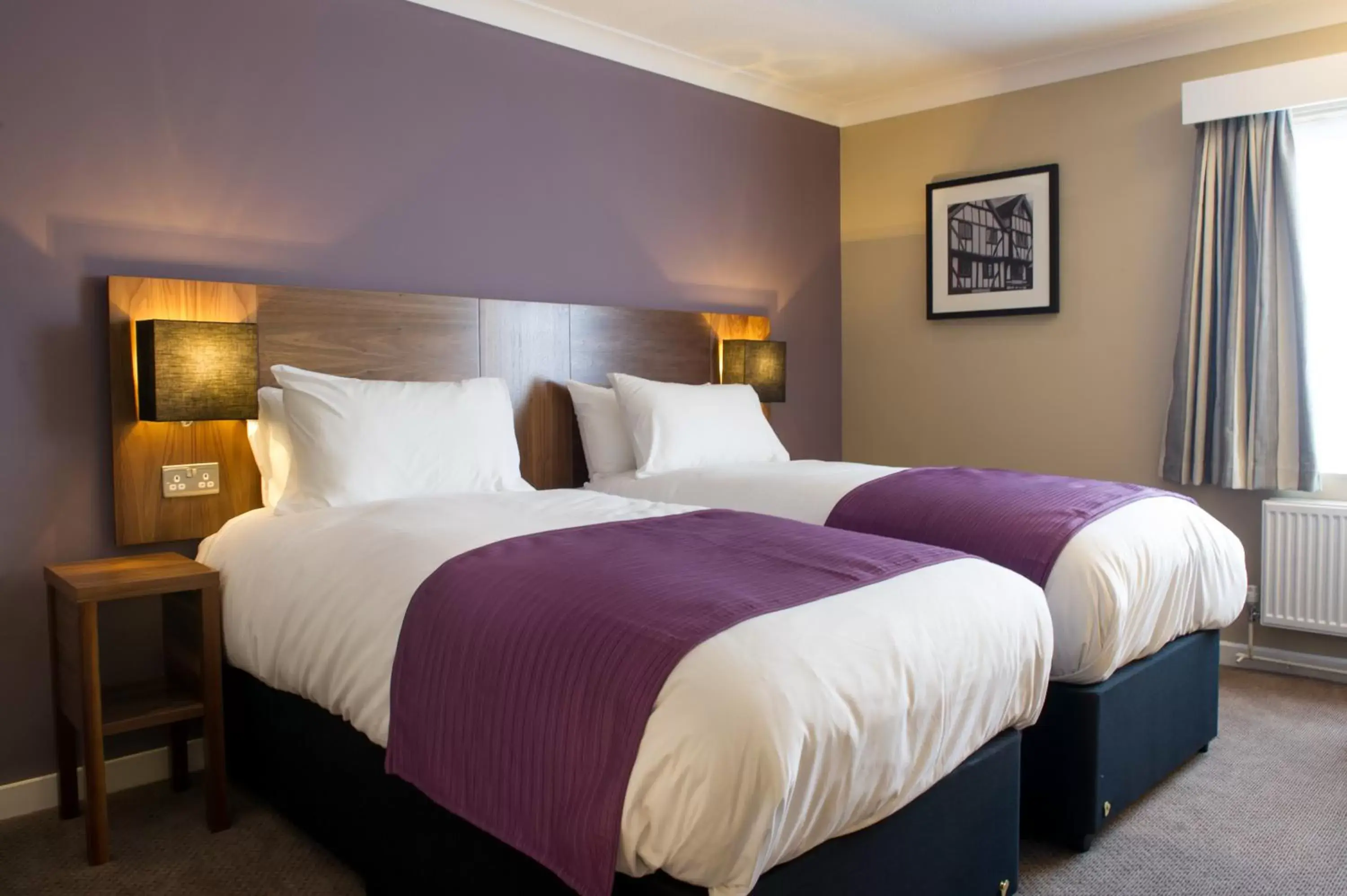 Double or Twin Room - Disability Access in The Crown & Greyhound by Innkeeper's Collection Double or Twin Room - Disability Access in The Crown & Greyhound by Innkeeper's Collection