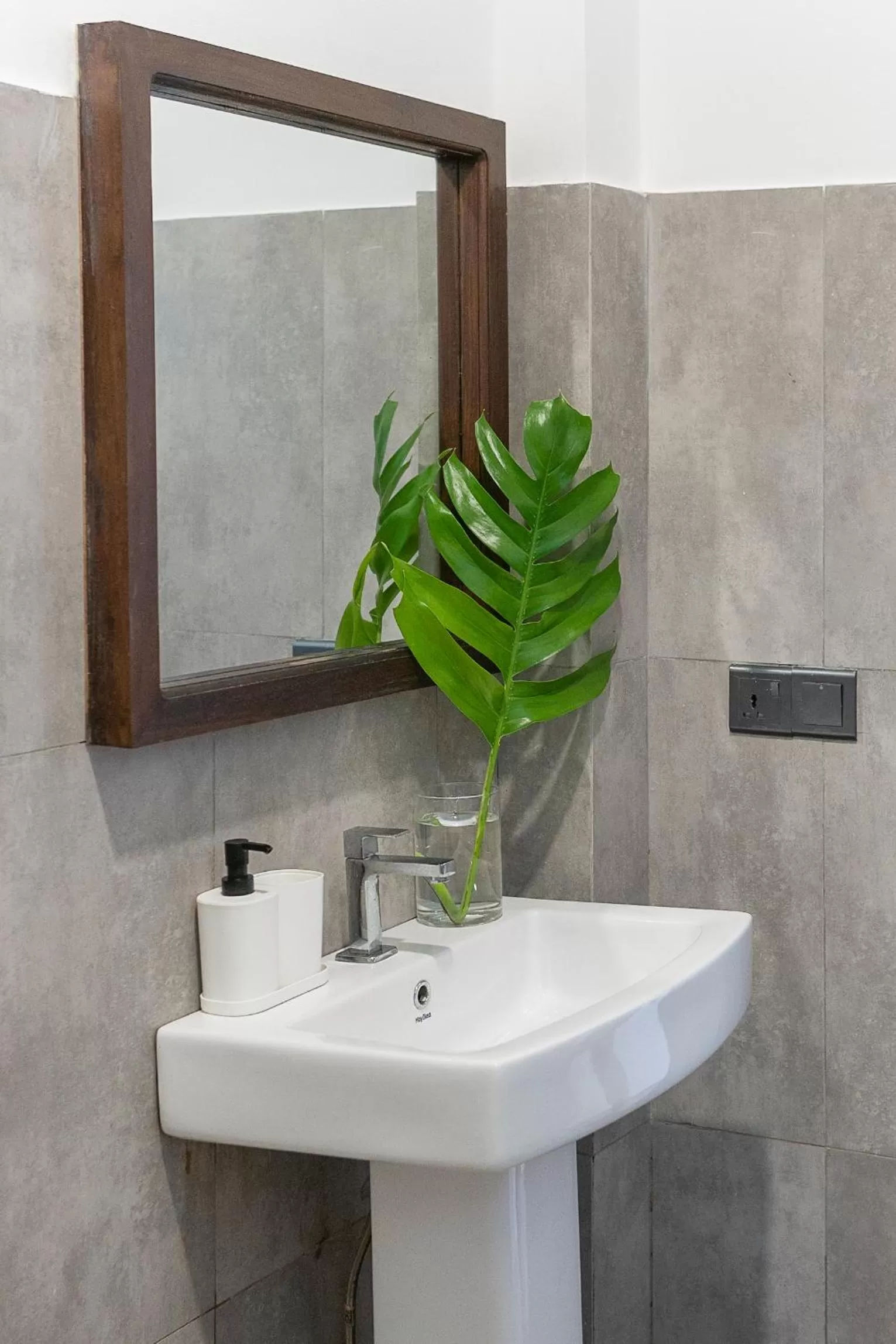 Bathroom in Lucky's Surf Camp