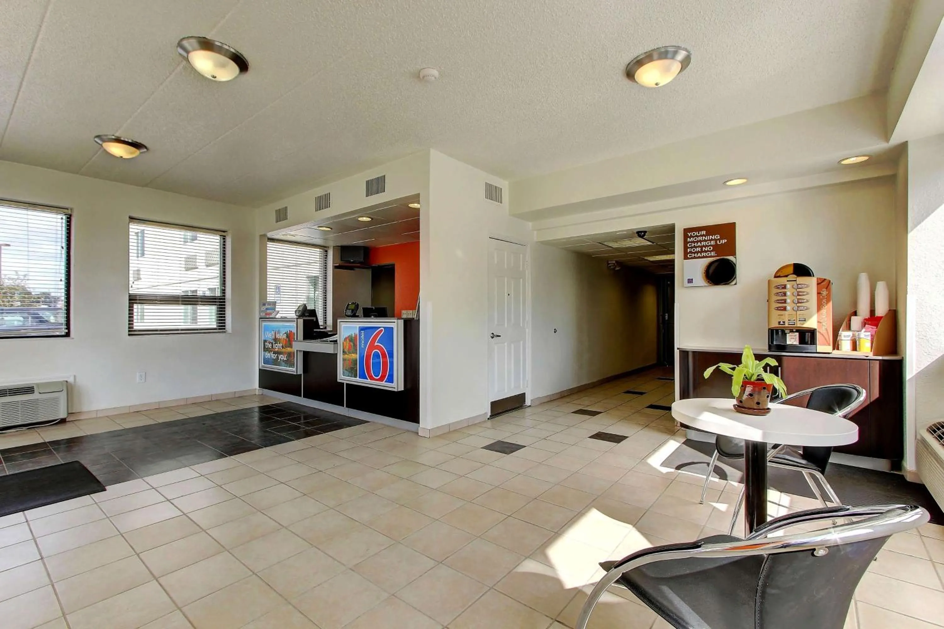 Lobby or reception in Motel 6-York, PA - North