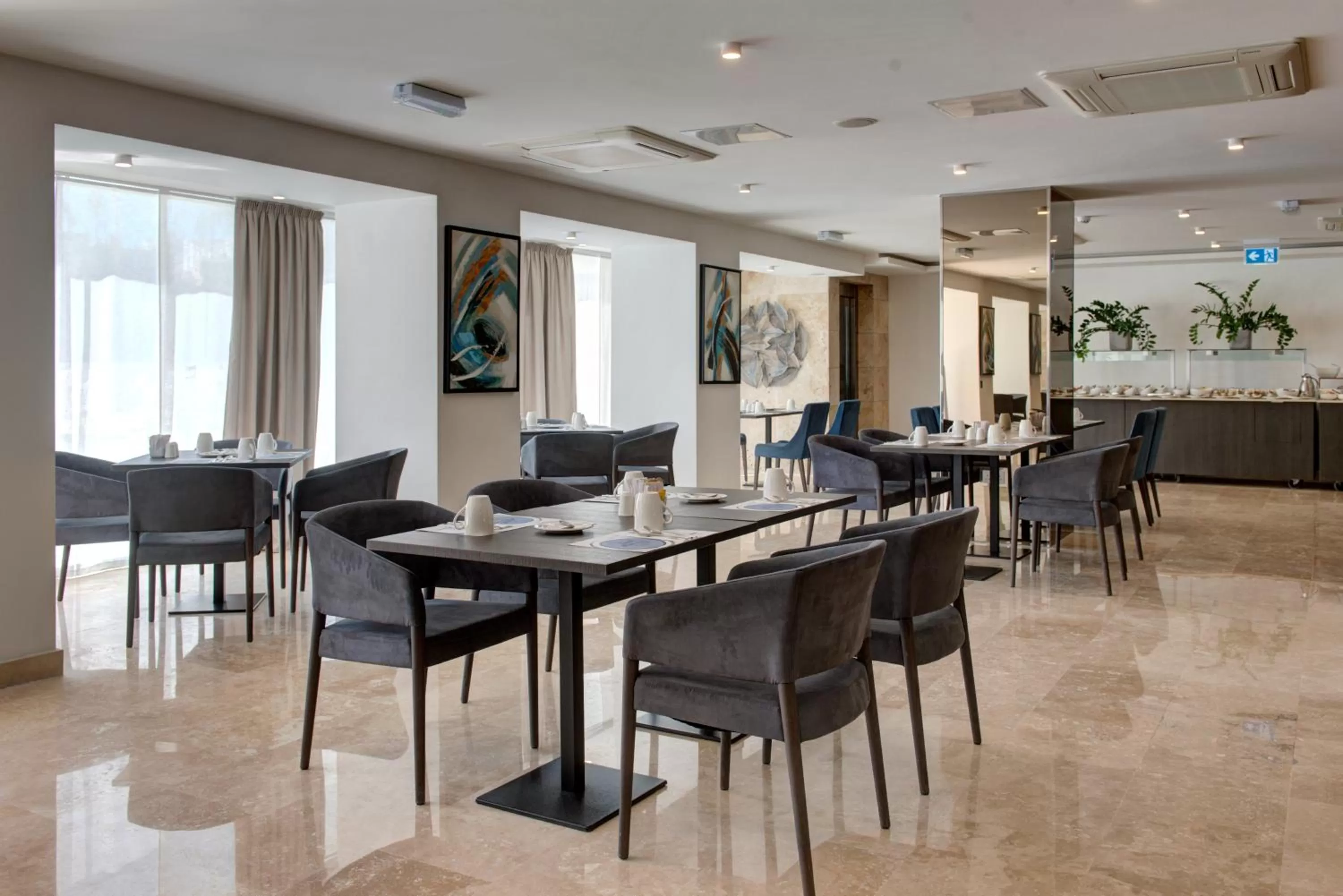 Restaurant/places to eat in Urban Valley Resort & Spa