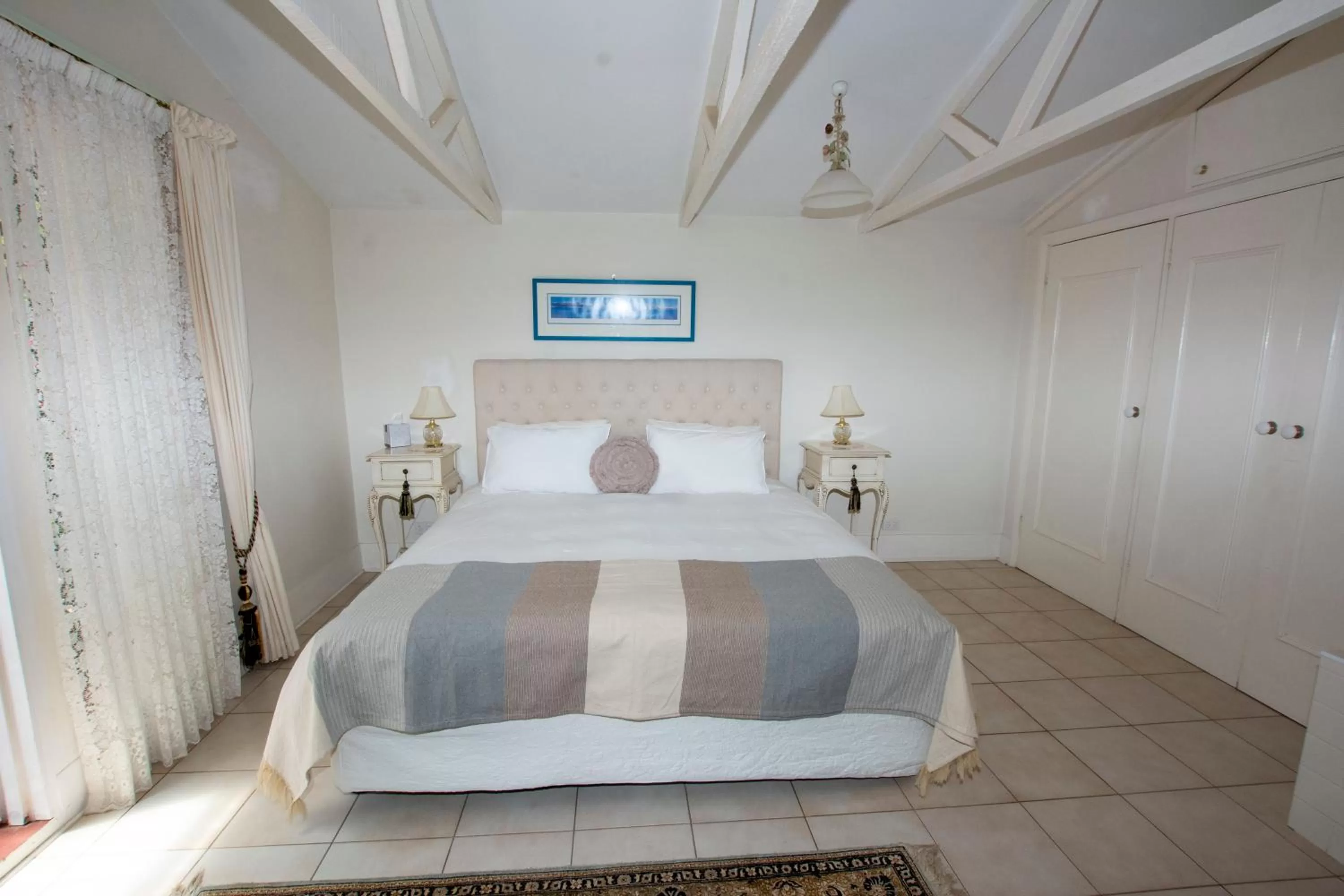 Bedroom, Bed in Rosebridge House Bed & Breakfast Adult Retreat