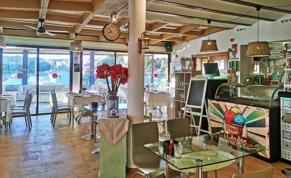 Restaurant/places to eat in Hotel Campos de Baeza