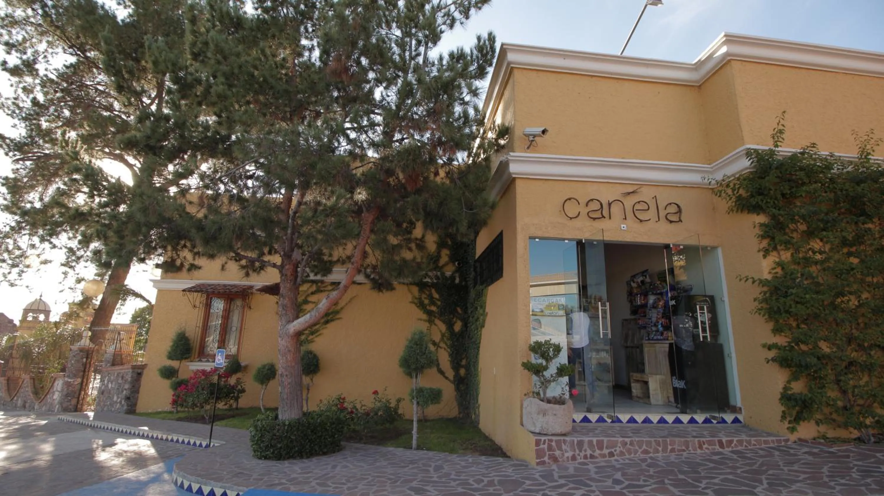 Facade/entrance in Imperio De Angeles