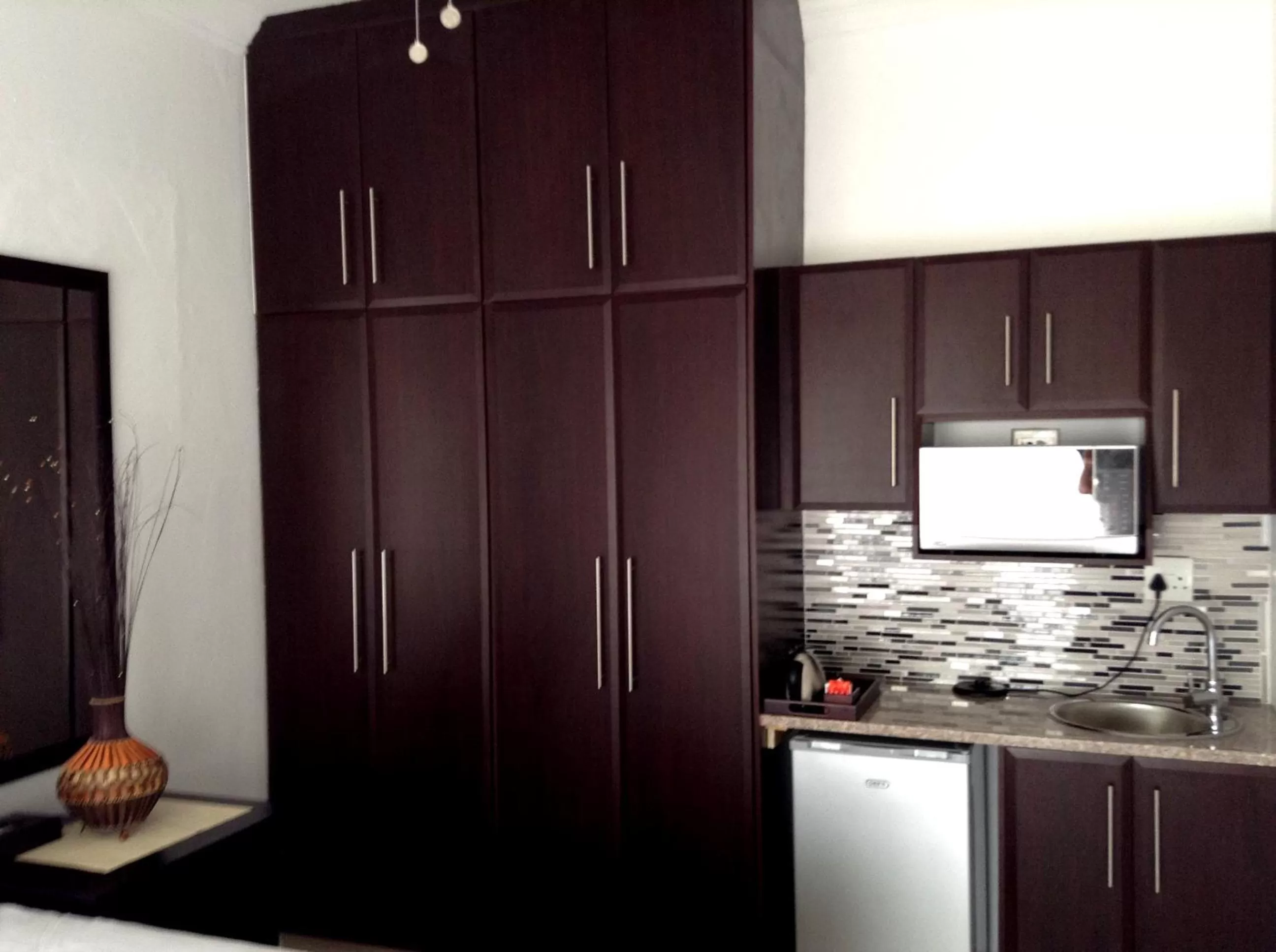 Kitchen or kitchenette, Kitchen/Kitchenette in Majestic Guesthouse