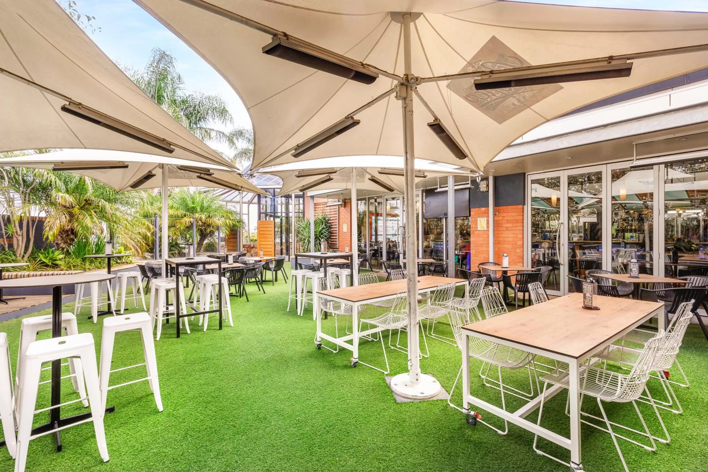 Restaurant/places to eat in Nightcap at Findon Hotel