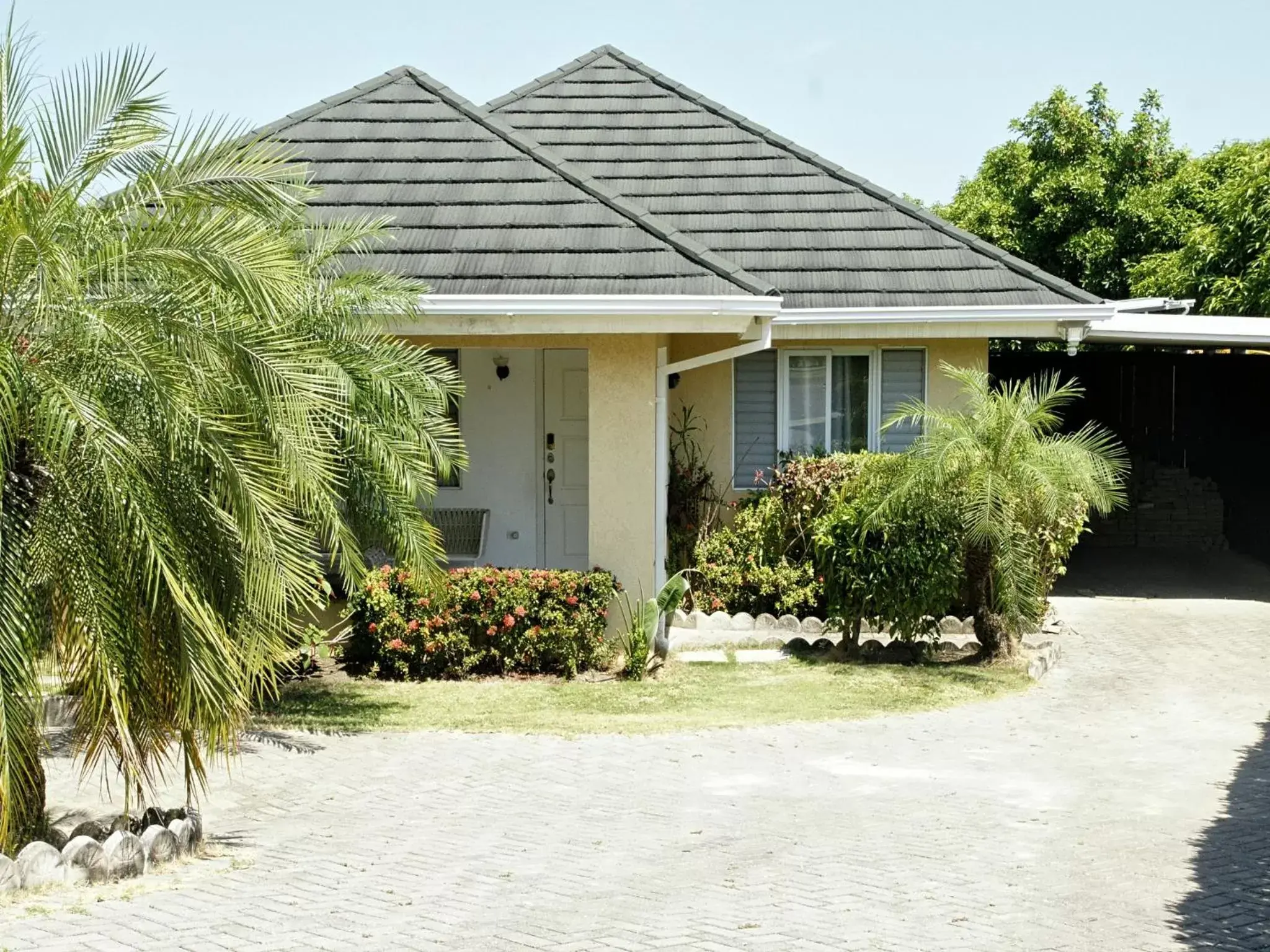 Superior Villa in Jamnick Vacation Rentals - Richmond, St Ann, Jamaica Superior Villa in Jamnick Vacation Rentals - Richmond, St Ann, Jamaica