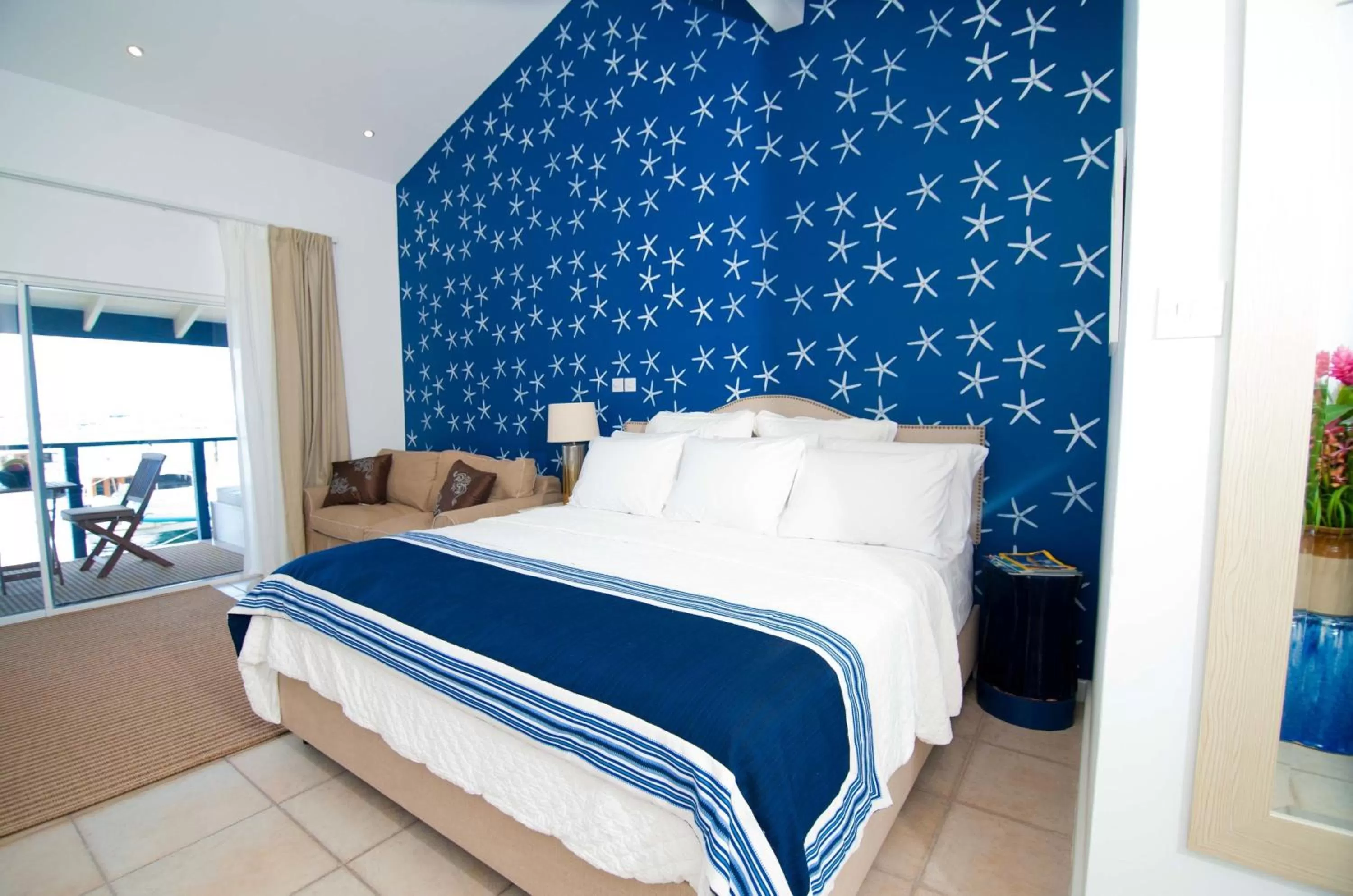 Bed in Blue Lagoon Hotel and Marina Ltd