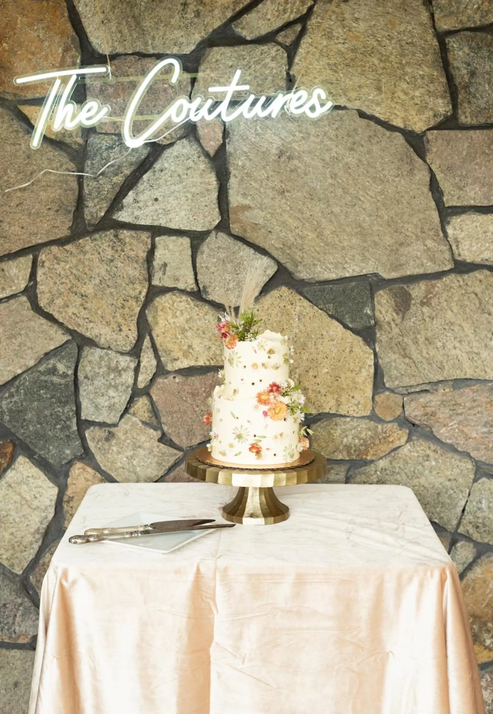 wedding in The Inn at Thorn Hill