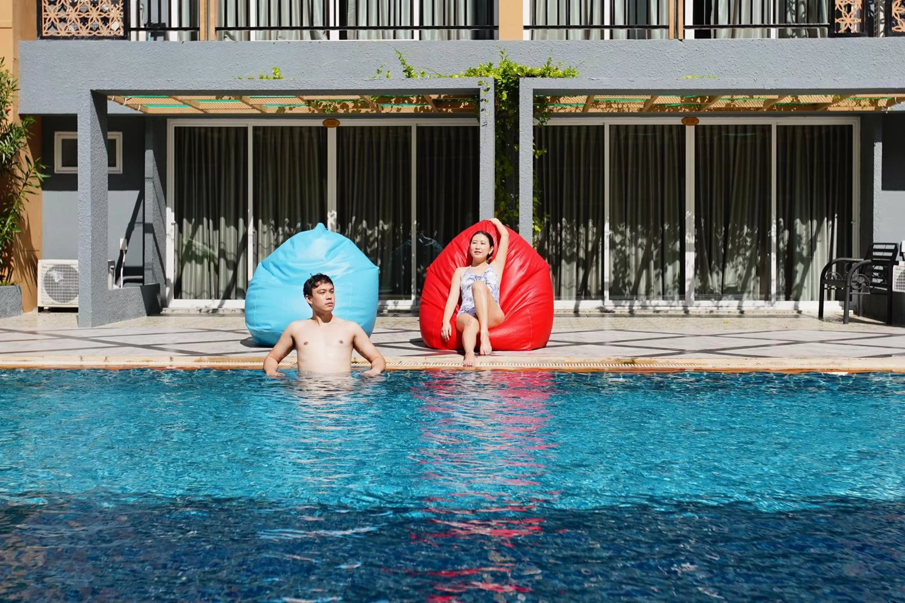 Swimming pool in Golden Sea Hua Hin - SHA Extra Plus