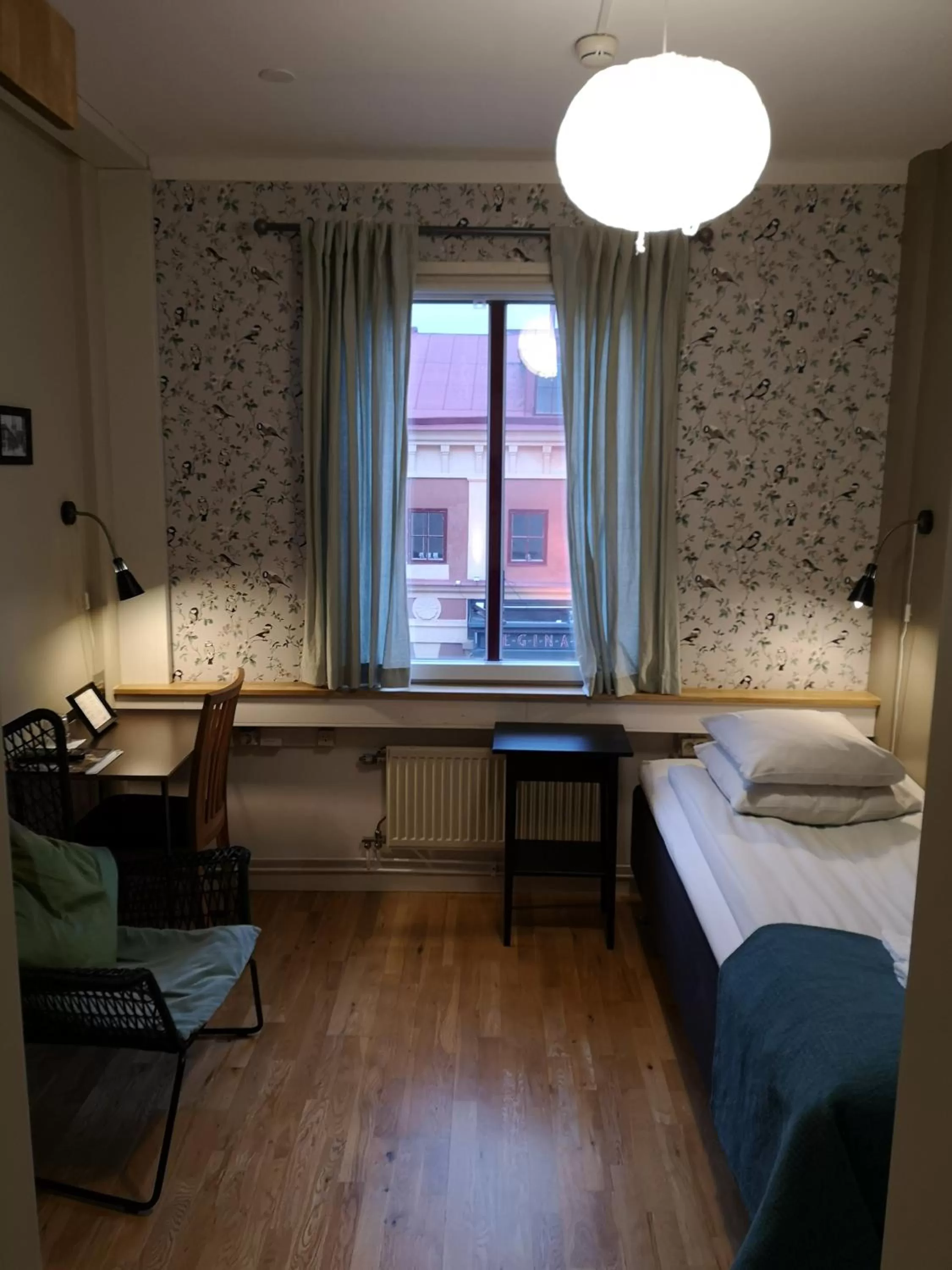 Economy Single Room Ensuite in Uppsala CityStay Hotel