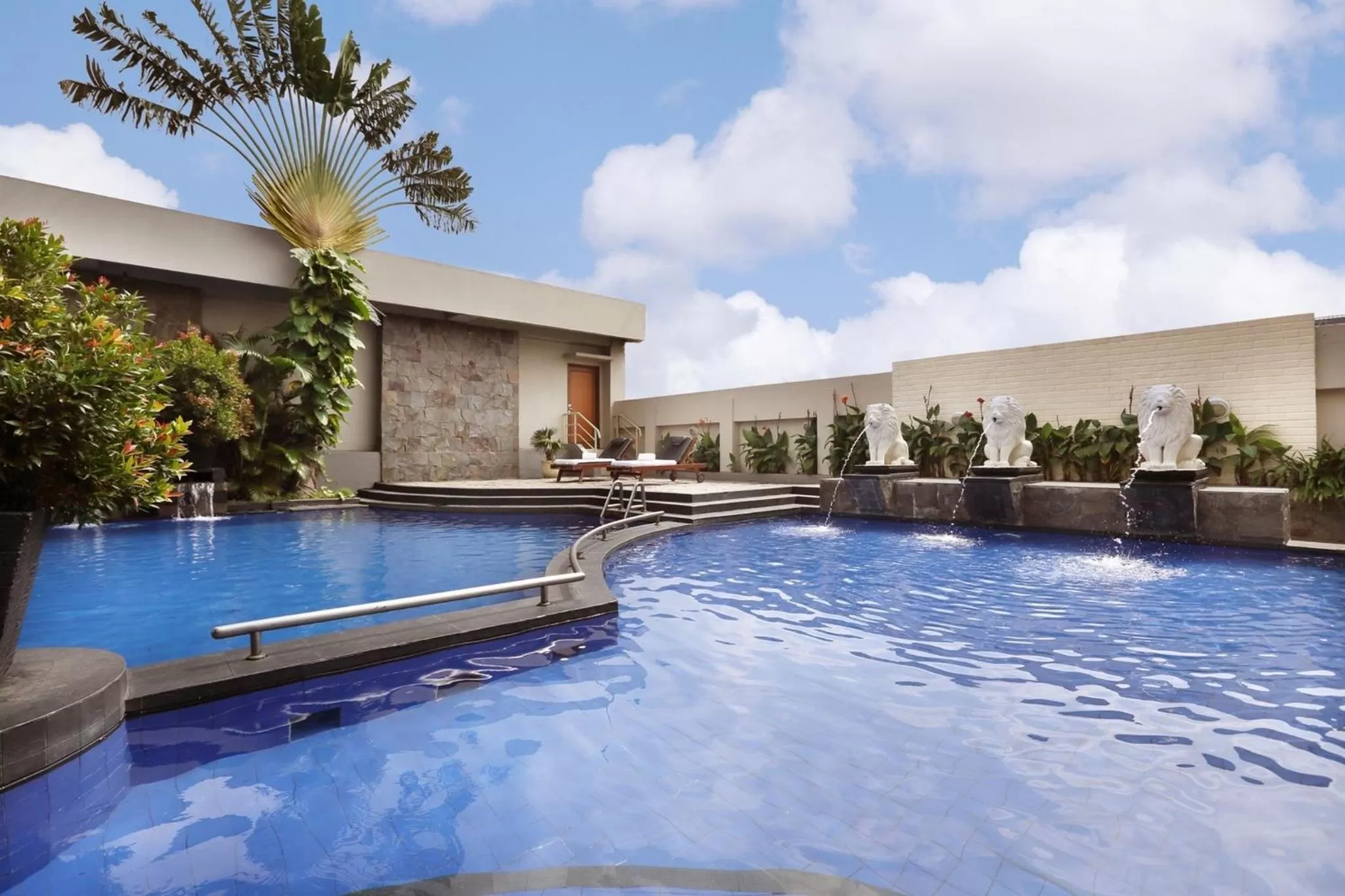 Swimming pool in Aryaduta Palembang