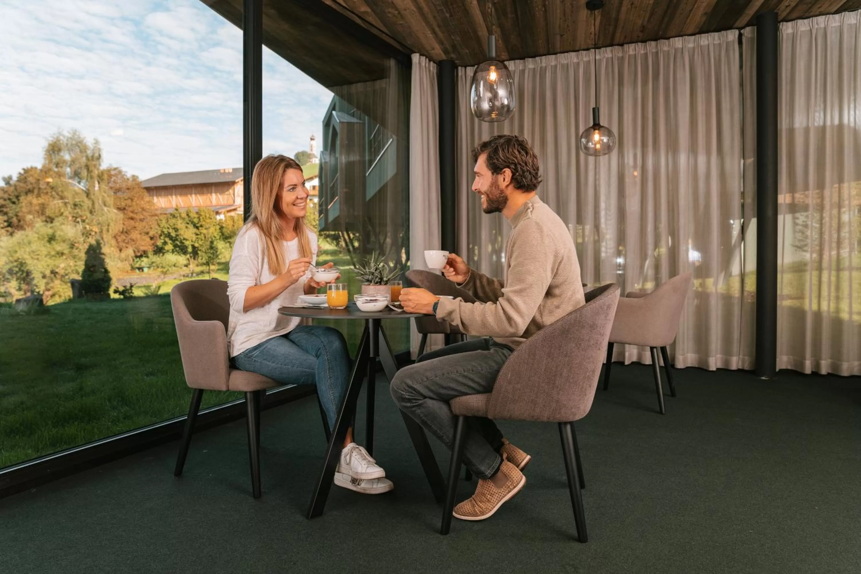 Restaurant/places to eat in Floris Green Suites by Parc Hotel Florian